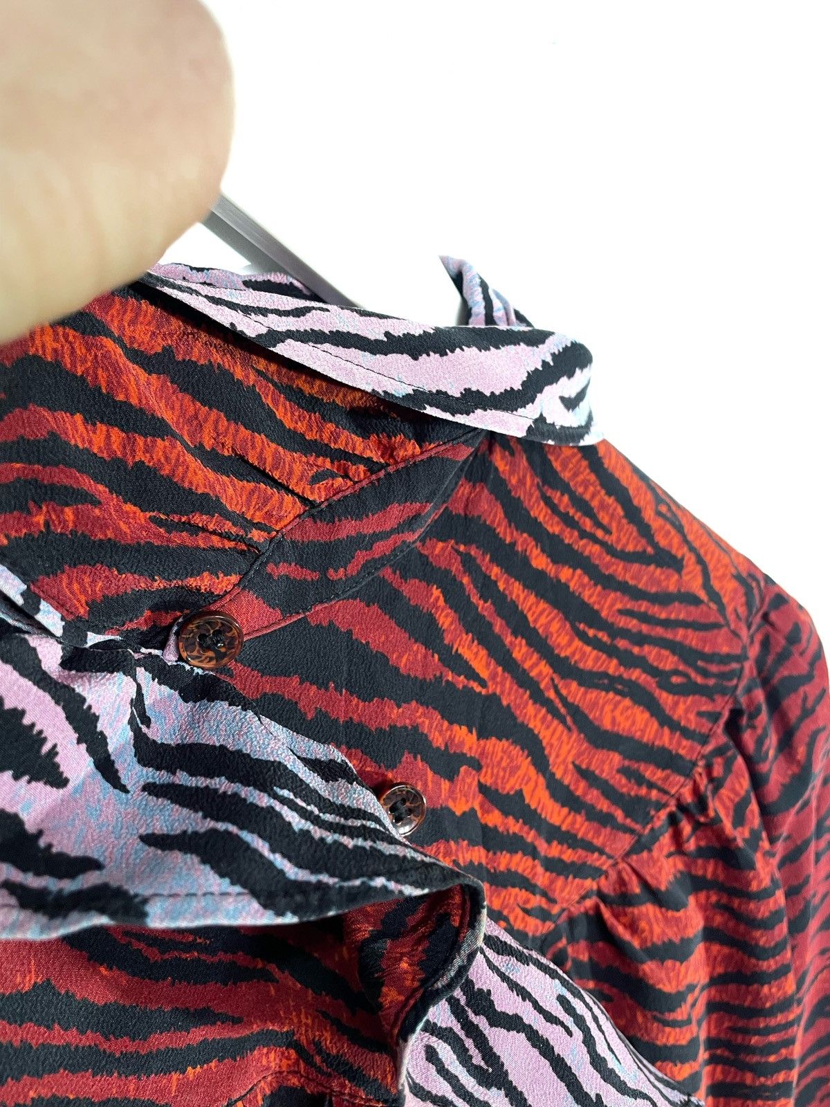 H&M × Kenzo Kenzo x HM Women Red Tiger Silk Blouse Size 36/S Size S / US 4 / IT 40 - 8 Thumbnail