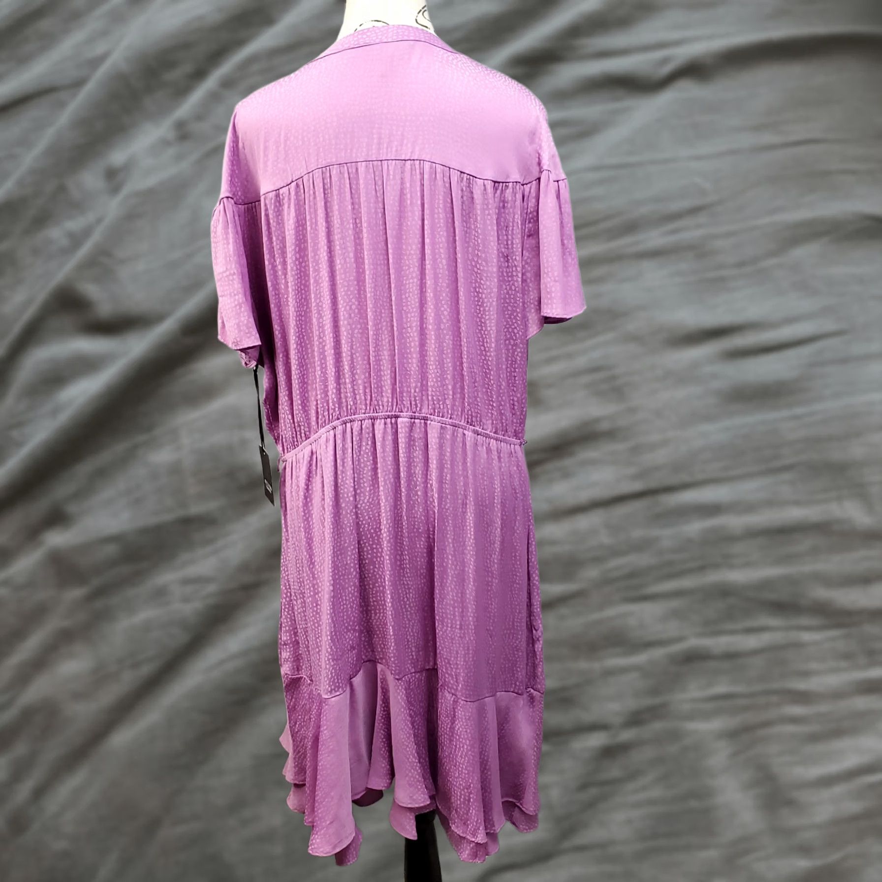 Vintage Simply Vera Vera Wang Tiered Dress Womens XXL Purple Flutter Sleeve Split Neck Size XXL / US 16-18 / IT 52-54 - 1 Thumbnail