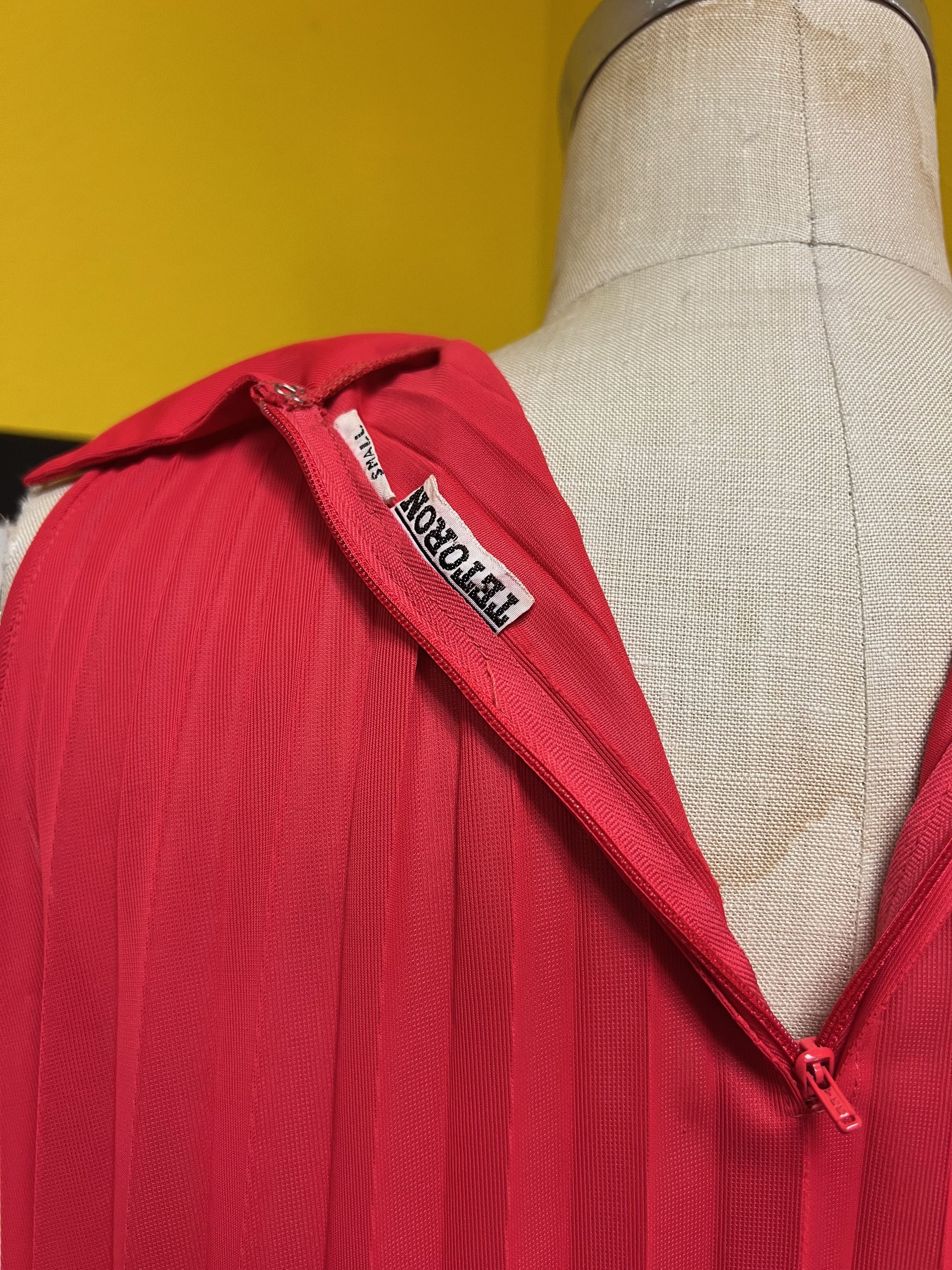 Other EUC Vintage 1960s Accordion Pleat Tetoron Shift Dress Small Size S / US 4 / IT 40 - 7 Thumbnail