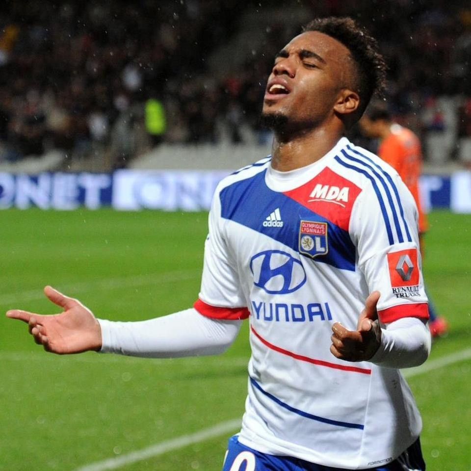 Adidas Lyon Lacazette 2012 13 home Ligue 1 jersey Size US L / EU 52-54 / 3 - 8 Thumbnail