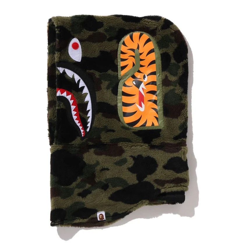 Bape Bape Camo Shark Size ONE SIZE - 4 Thumbnail
