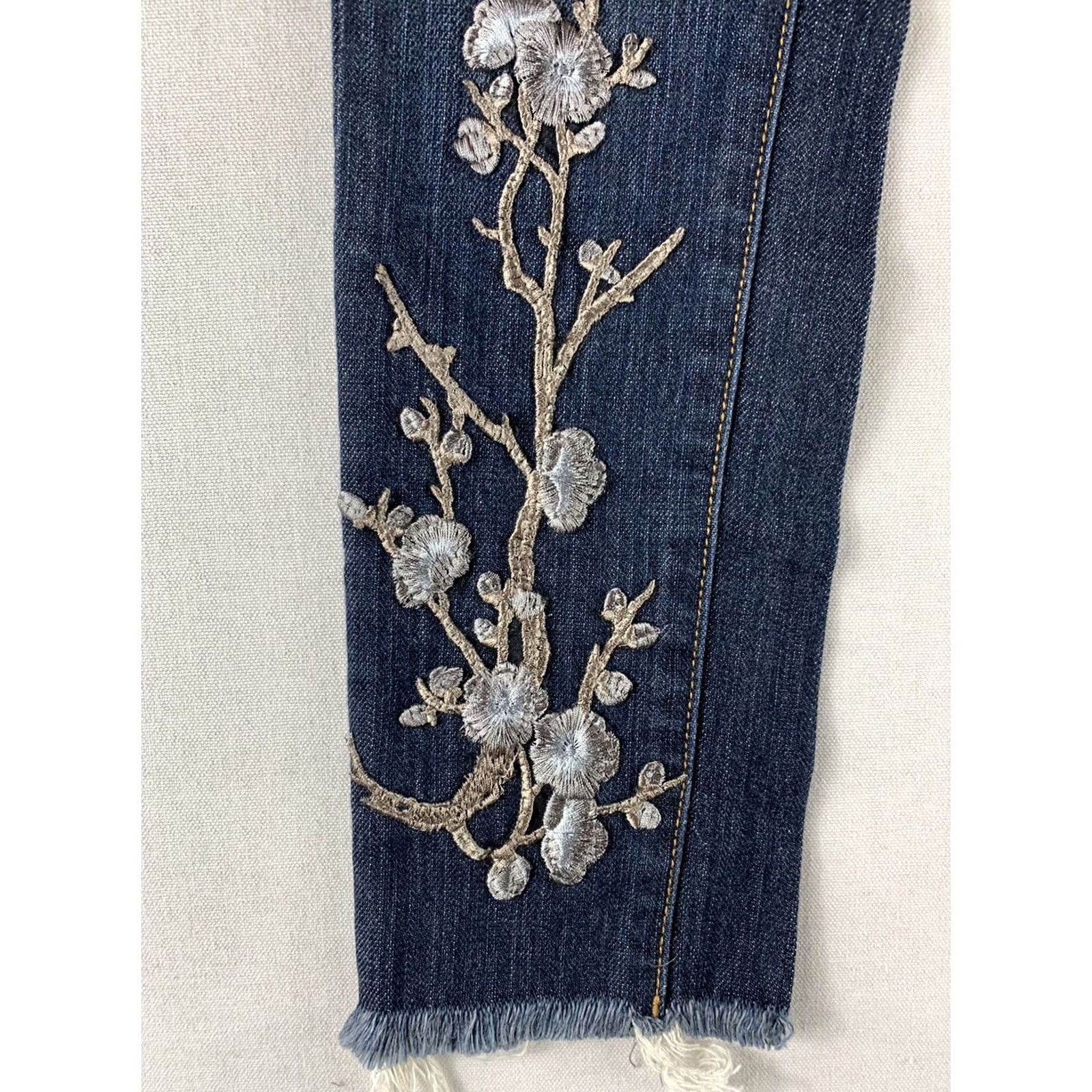 Vintage CARMAR BLUE Skinny Jeans size 23 ANKLE CUT OFF 26X26 Floral Embroidered Size 40" / US 18 - 3 Thumbnail