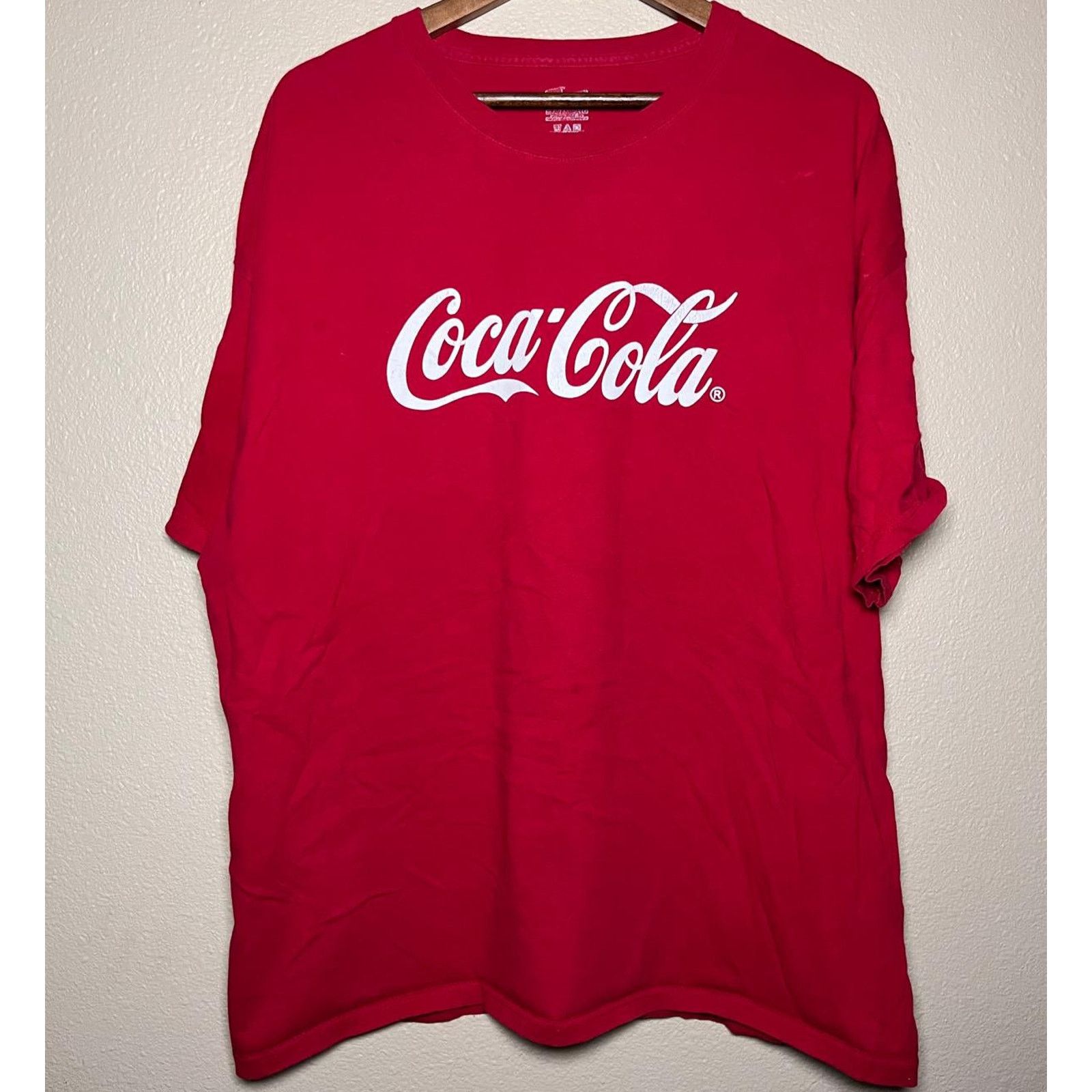 Coca Cola Coca-Cola 🥤 Classic Script Logo Tee – Size L Size US L / EU 52-54 / 3 - 1 Thumbnail
