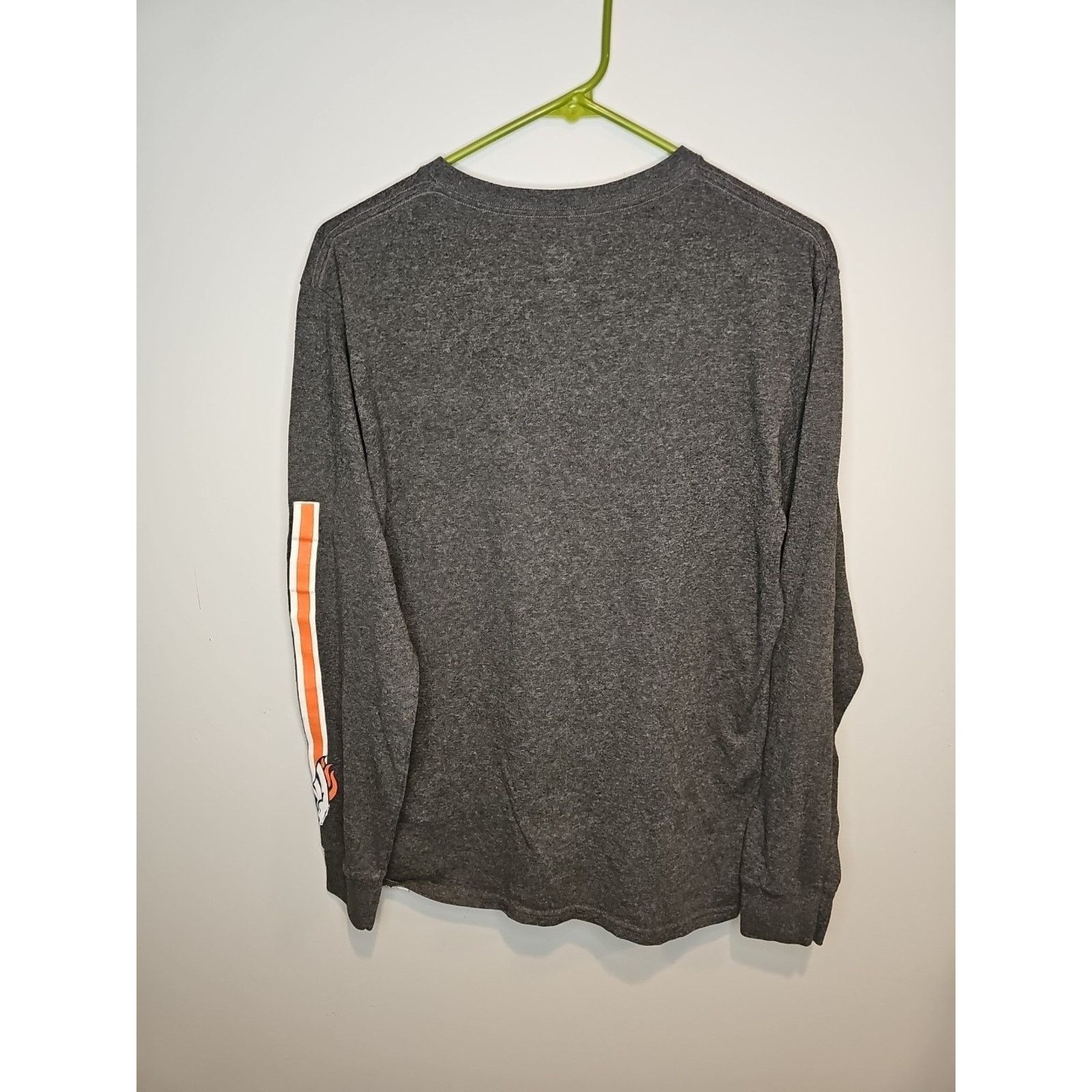 Majestic Majestic Denver Broncos Long Sleeve T-Shirt Mens M NFL Size US M / EU 48-50 / 2 - 5 Thumbnail
