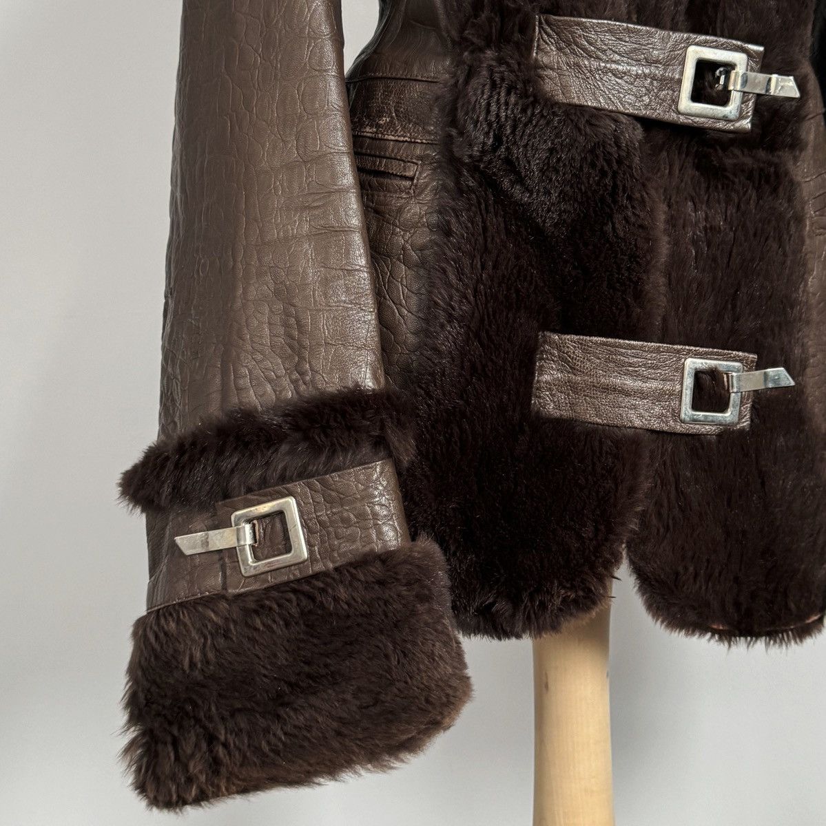 Dolce & Gabbana Dolce & Gabbana Runway Rabbit coat jacket Size L / US 10 / IT 46 - 10 Thumbnail