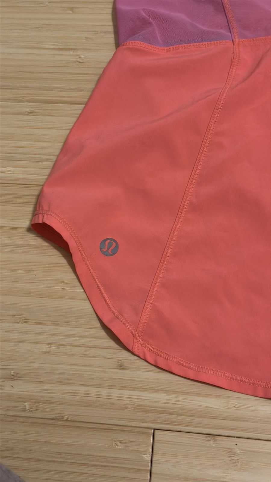 Lululemon Run With The Sun Tank in Flash Light size 2 Size XS / US 0-2 / IT 36-38 - 6 Thumbnail