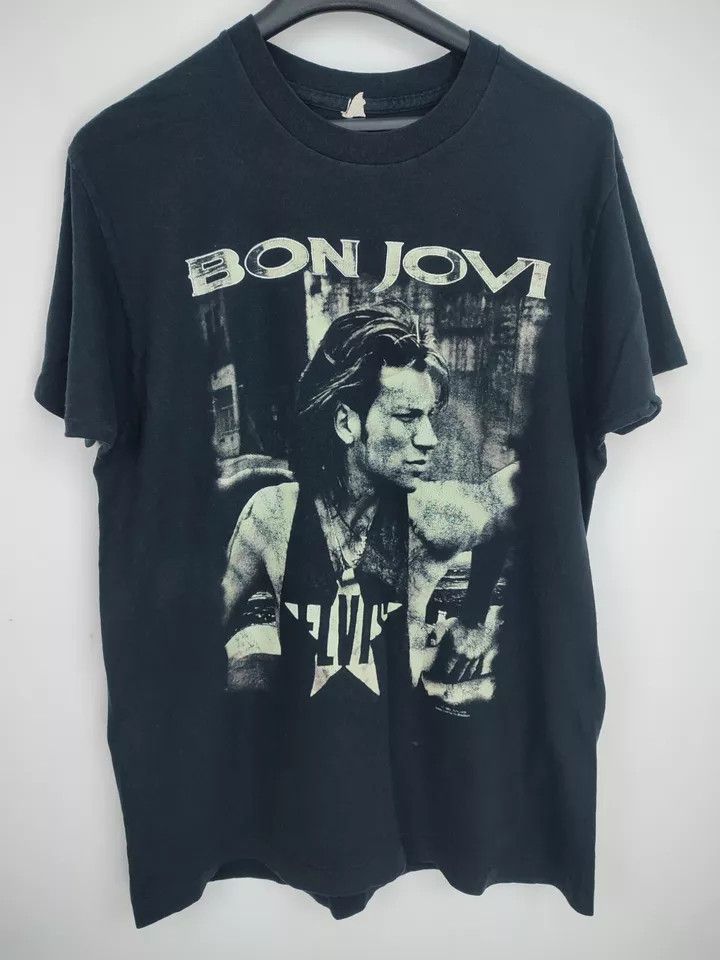 Vintage Rare Bon Jovi 1993 world tour vintage t shirt Size XL Size US XL / EU 56 / 4 - 1 Thumbnail