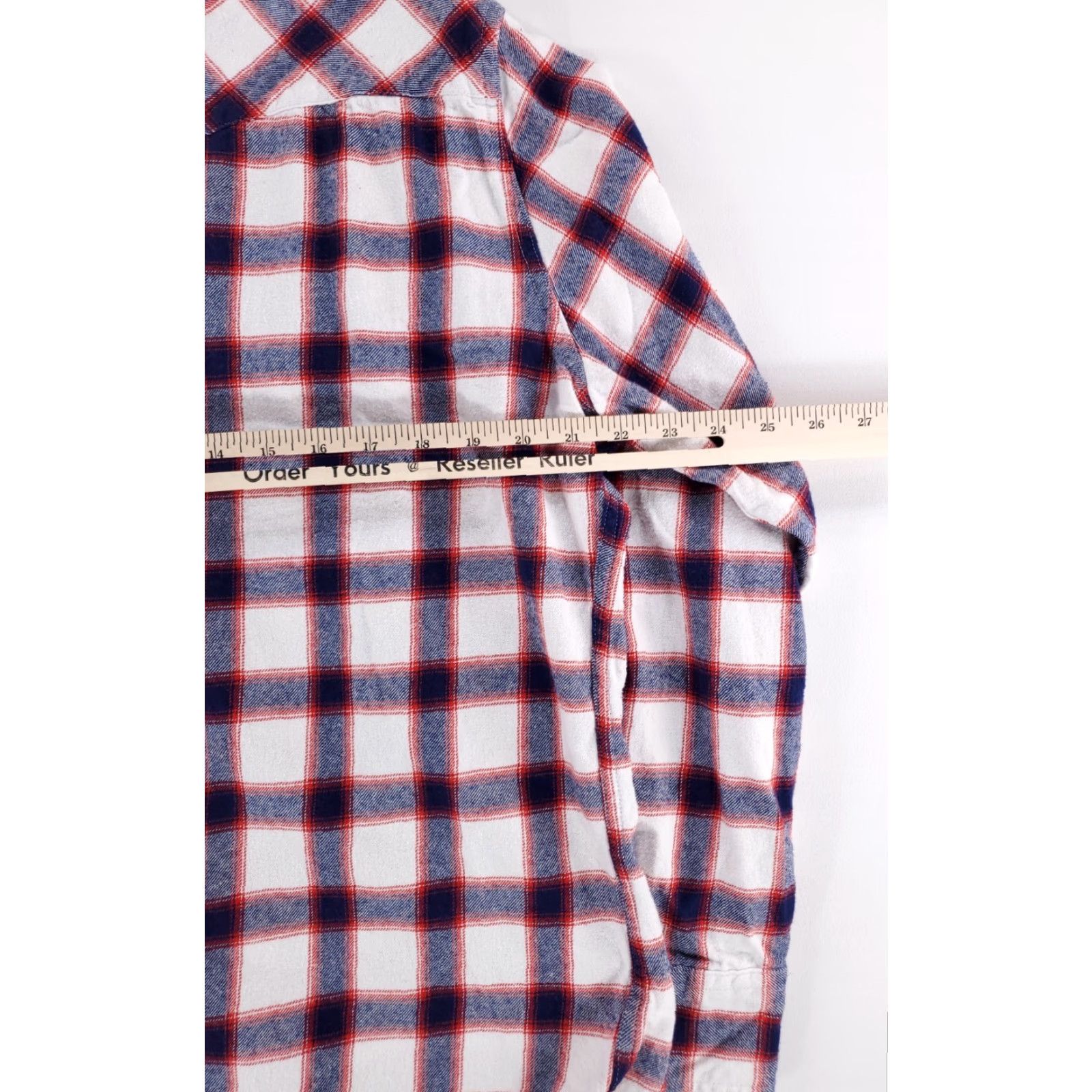 Levi's **Levi's Pearl Snap Flannel Button-Up Plaid Shirt Multicolor Mens L** User: Levi's Pearl Snap Flannel Button-Up Plaid Shirt Multicolor Mens L Size US L / EU 52-54 / 3 - 7 Thumbnail