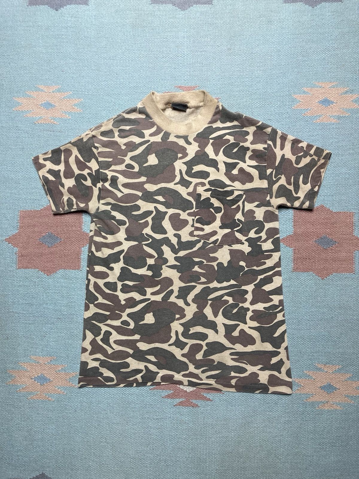 Vintage Vtg 80s pocket t shirt duck camo single stitch adult small Size US S / EU 44-46 / 1 - 1 Thumbnail