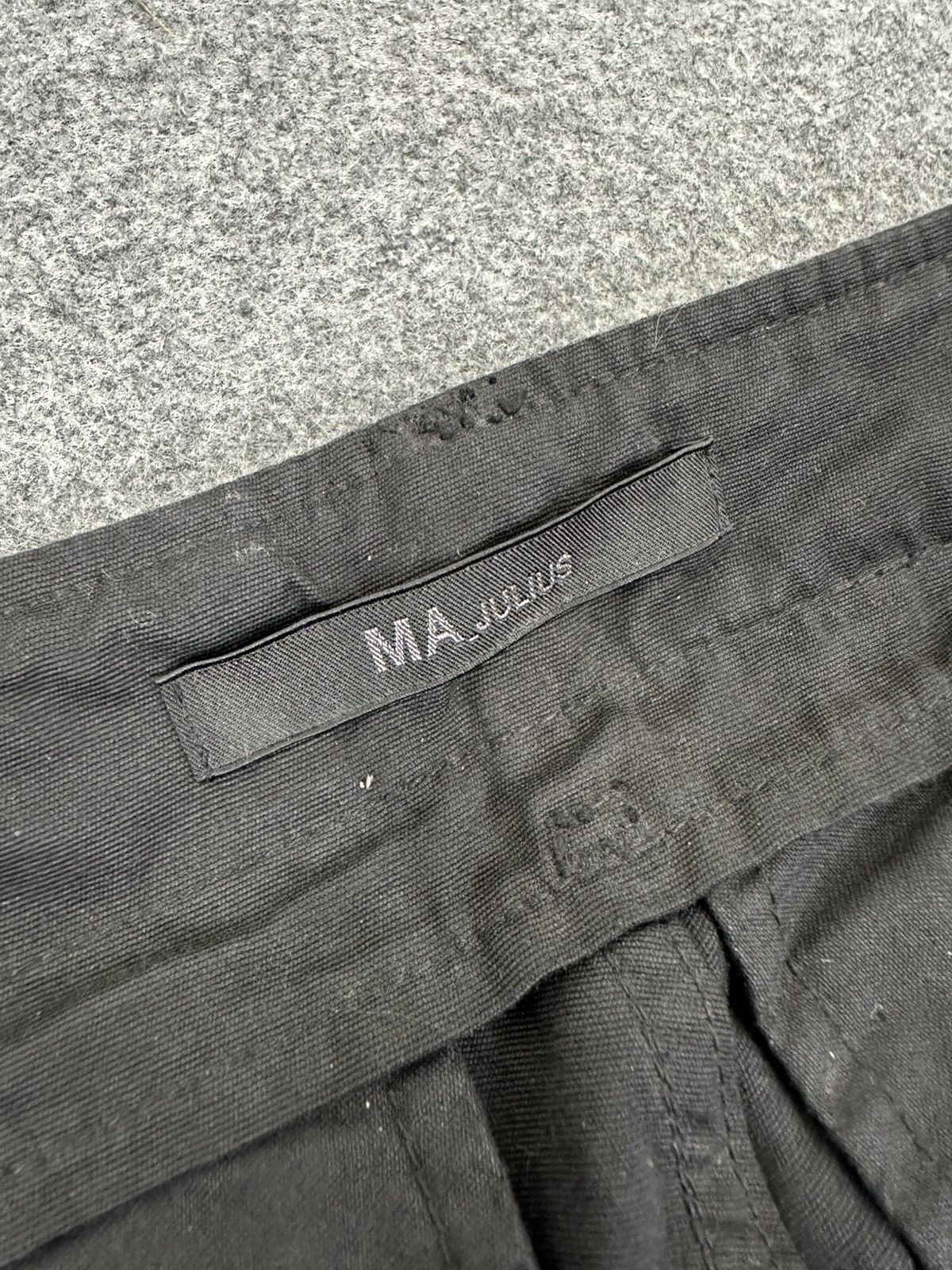 Julius Julius - S/S12 Gas Mask Tactical Cargo Pants - Black Size US 30 / EU 46 - 13 Thumbnail