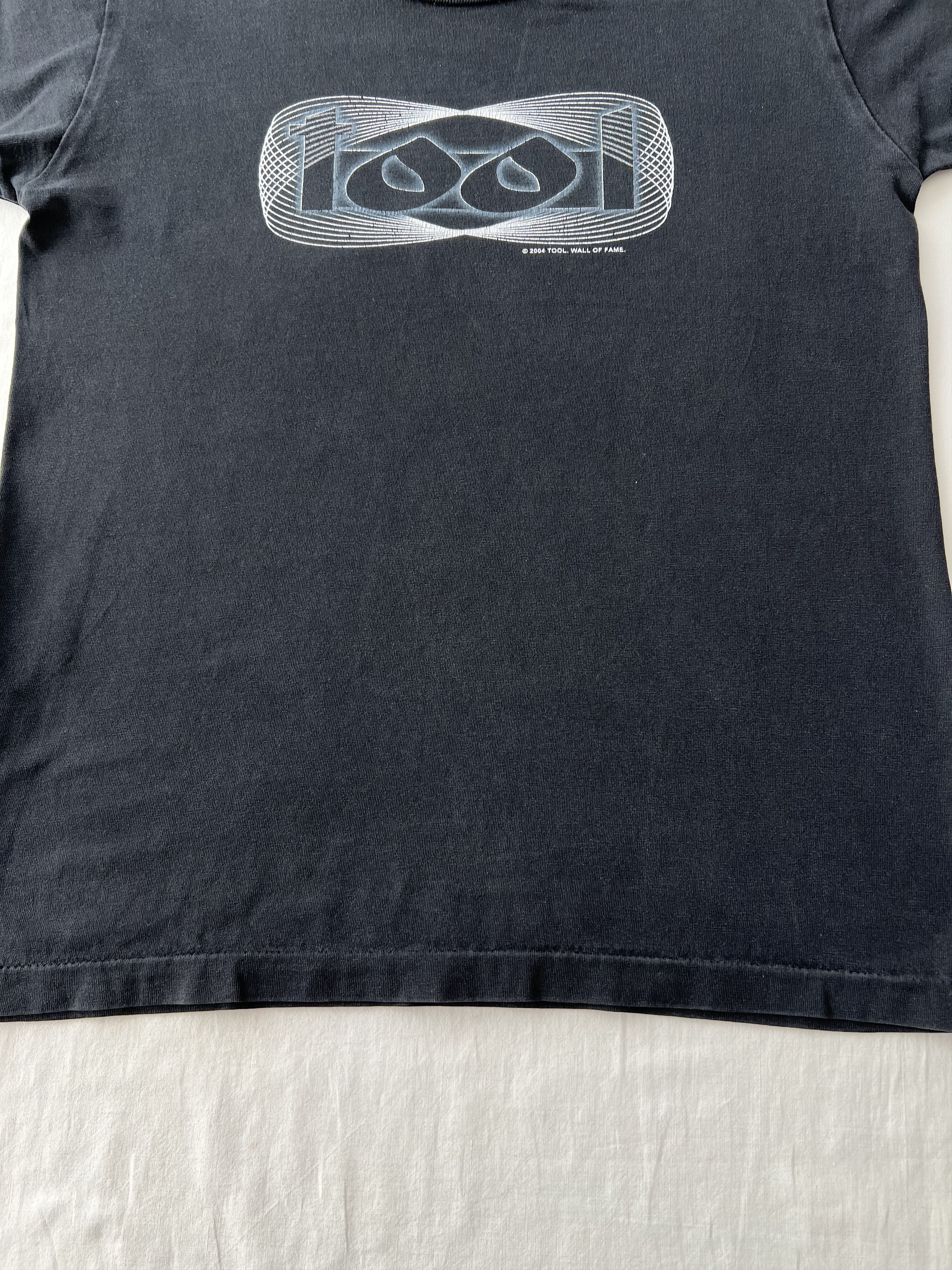 Band Tees Vintage 2004 Tool Rock Band Hypnosis Flame Black T-shirt Size US S / EU 44-46 / 1 - 6 Thumbnail