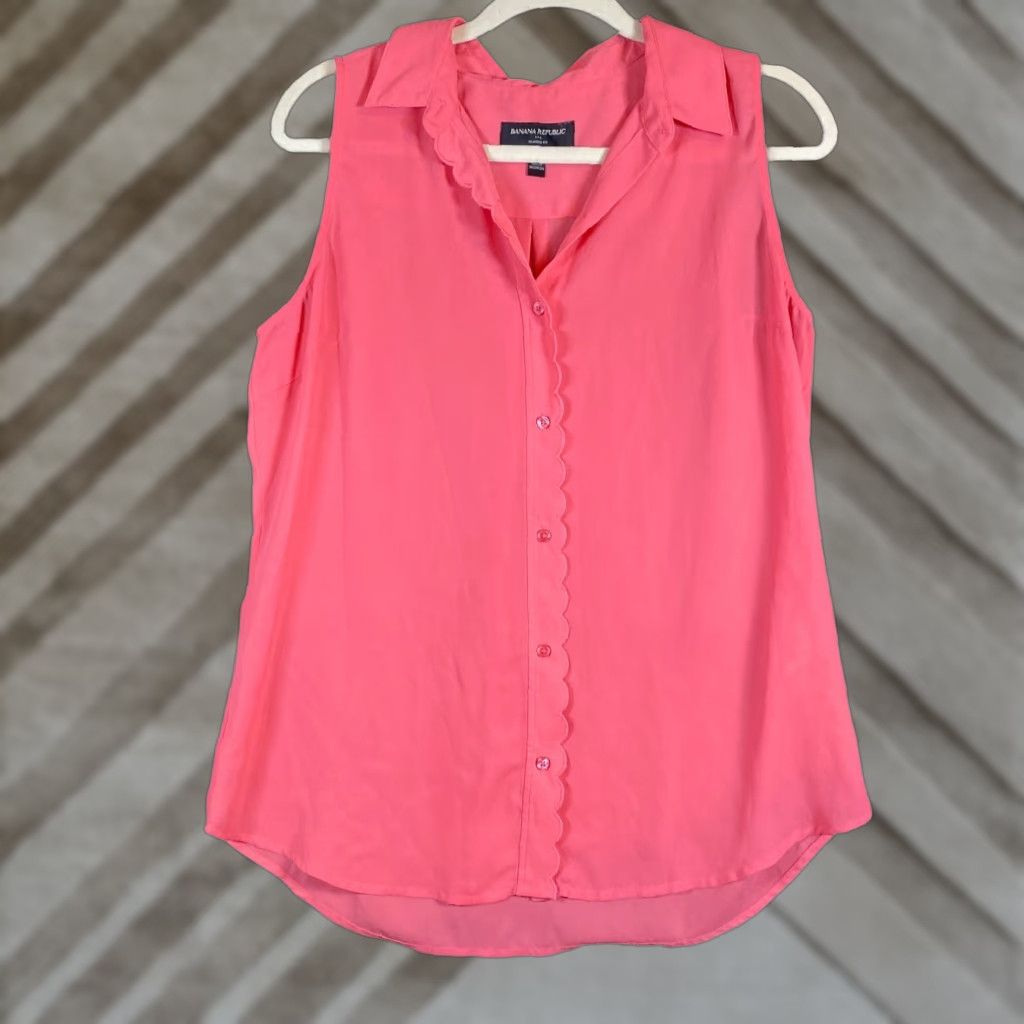 Banana Republic Banana Republic Womens Blouse Pink Petite Sleeveless Sheer V-Neck Button Regular Fit MP Holiday Workwear Casual Size M / US 6-8 / IT 42-44 - 1 Thumbnail