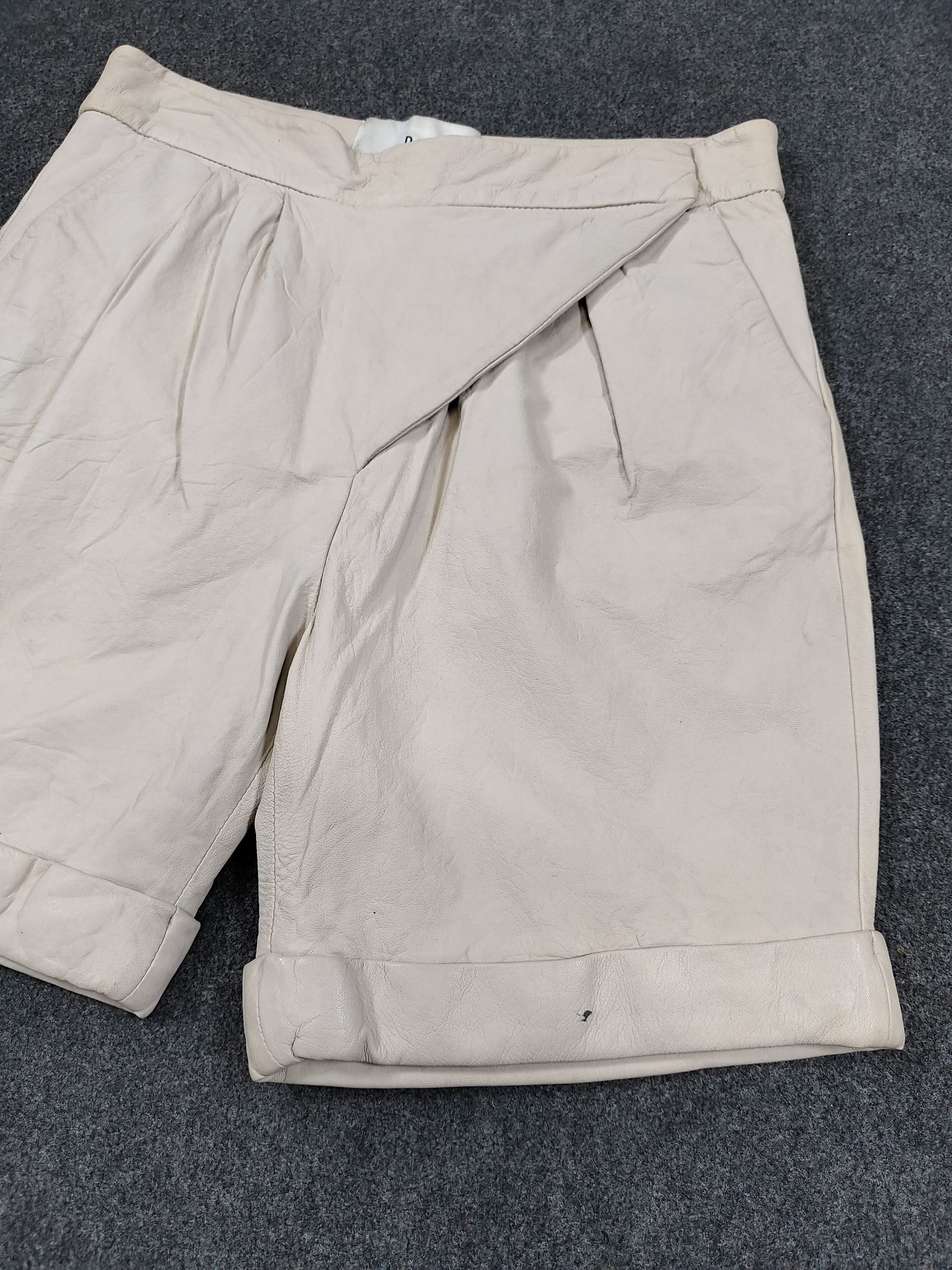 Other Birger et Mikkelsen-Minimalist Tailored Napa Leather Shorts Size 28" / US 6 / IT 42 - 2 Thumbnail