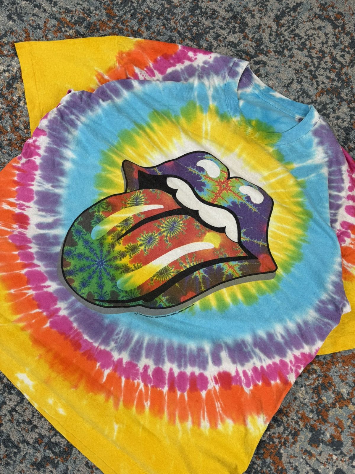 Band Tees × Vintage Vintage 1994 The Rolling Stones tongue rainbow tie dye tee Size US XL / EU 56 / 4 - 8 Thumbnail
