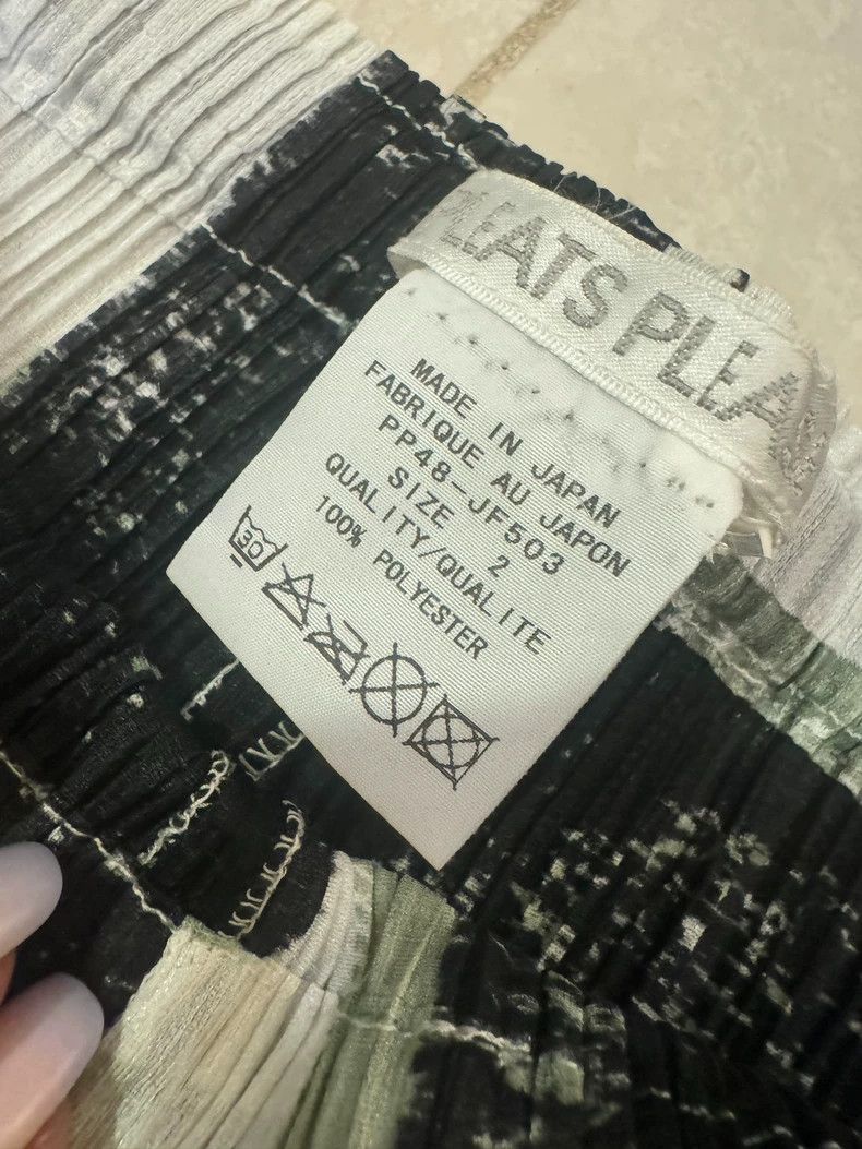 Issey Miyake Issey Miyake size:2 Black pleated pants Size 42" / US 20 - 4 Thumbnail