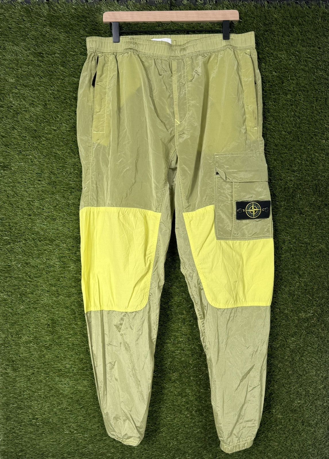 Stone Island Stone Island nylon cargo pants Size US 38 / EU 54 - 3 Thumbnail