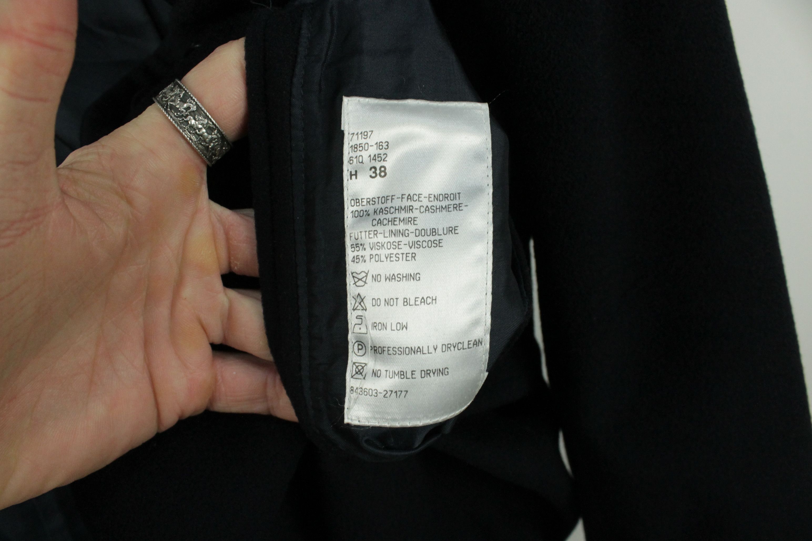 Bogner Vintage Bogner Navy Cashmere Coat Blazer Women's Size M / US 6-8 / IT 42-44 - 8 Thumbnail