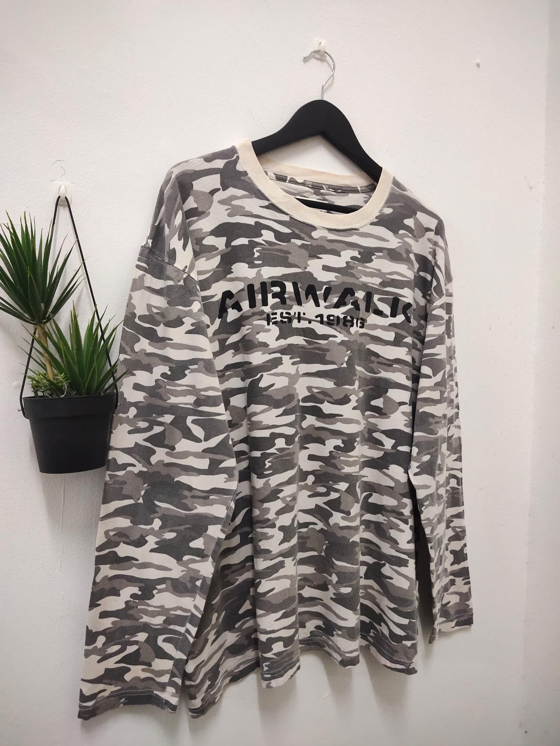 Airwalk Vintage Airwalk Camo Army design longsleeve t shirt Size US L / EU 52-54 / 3 - 4 Thumbnail