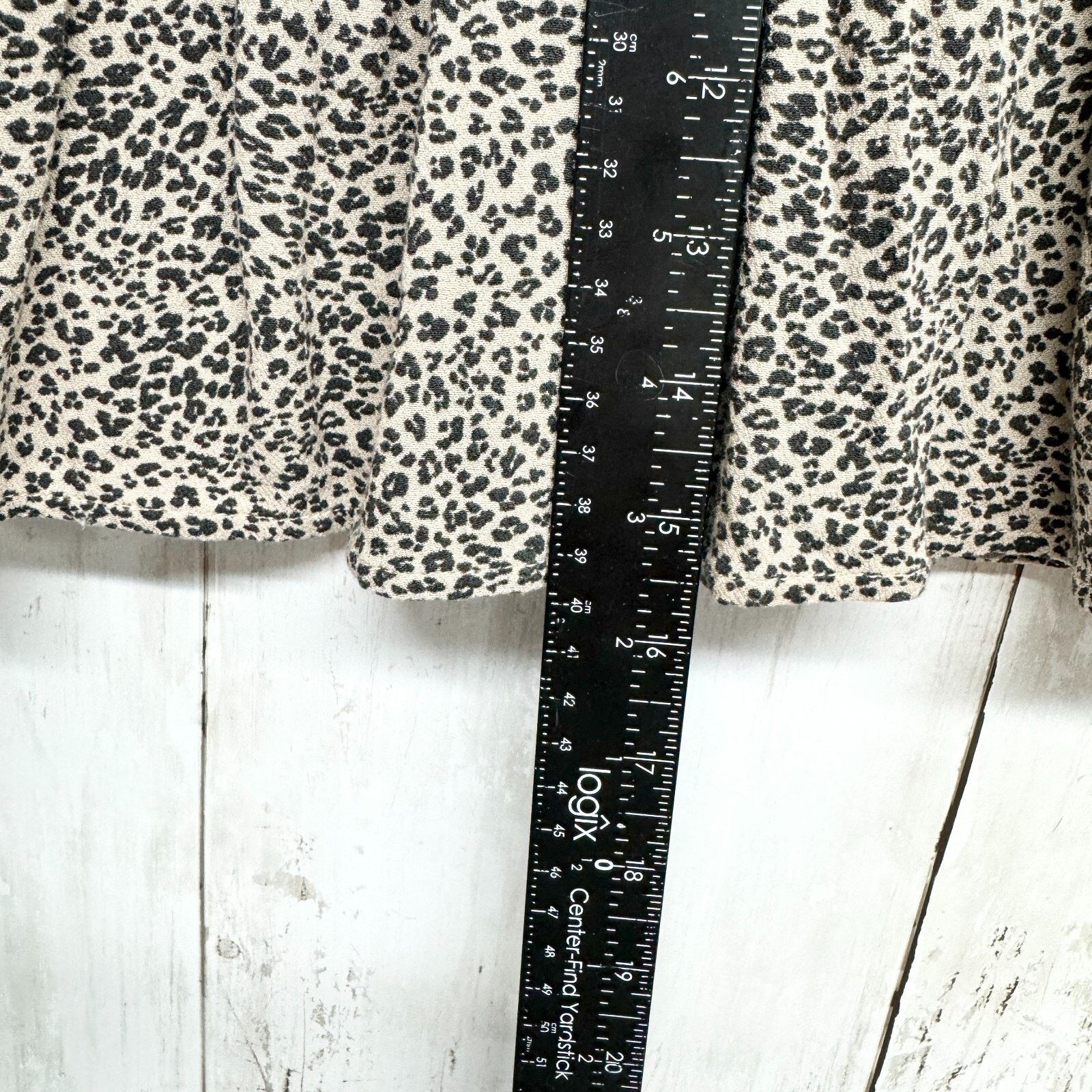 American Eagle Outfitters American Eagle Skirt XXS Cheetah Print Elastic Waist Pull On Size 27" / US 4 / IT 40 - 3 Thumbnail