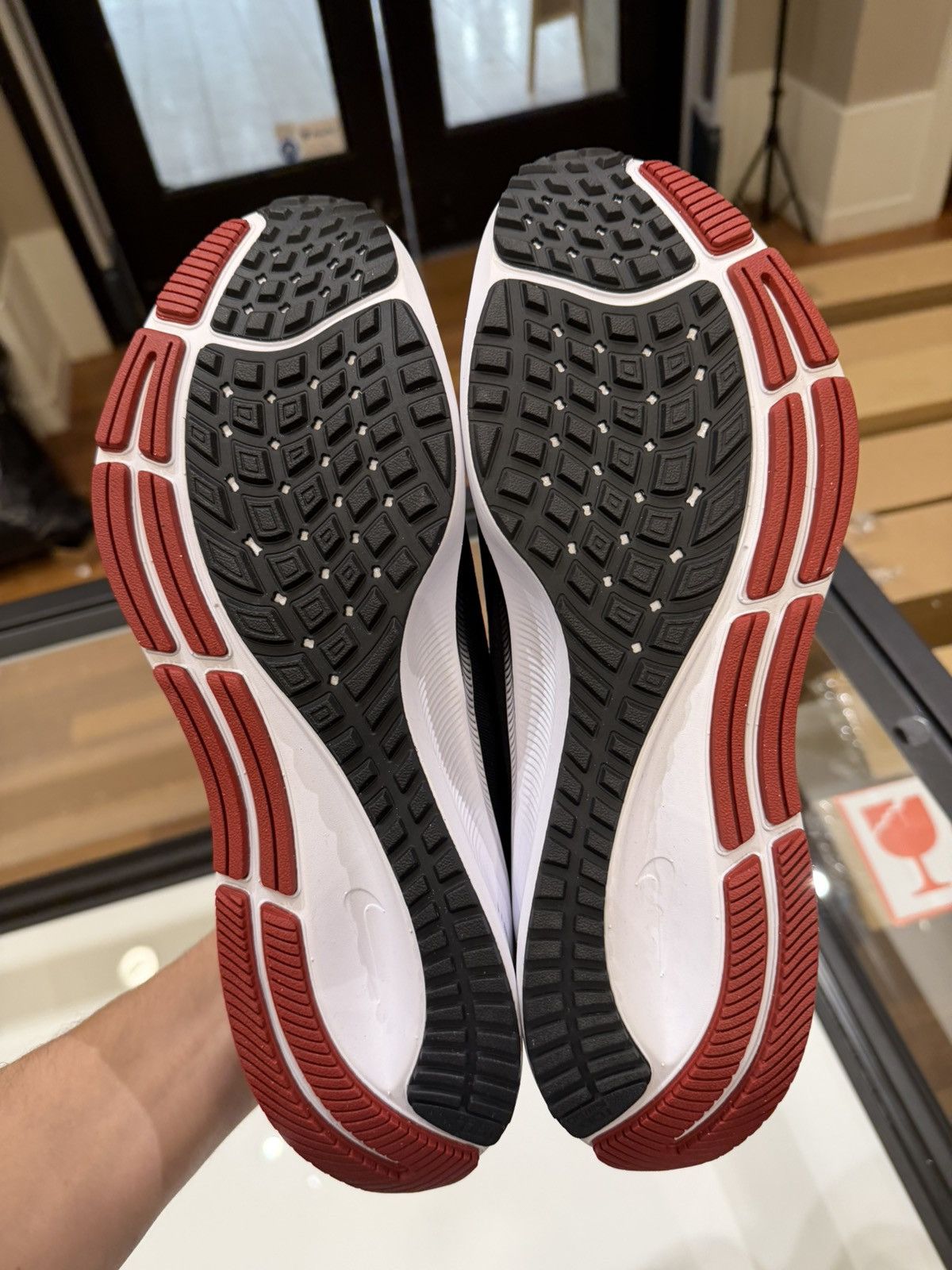 Nike Nike Air Zoom Pegasus 38 ‘Ohio State’ Size US 11 / EU 44 - 7 Thumbnail