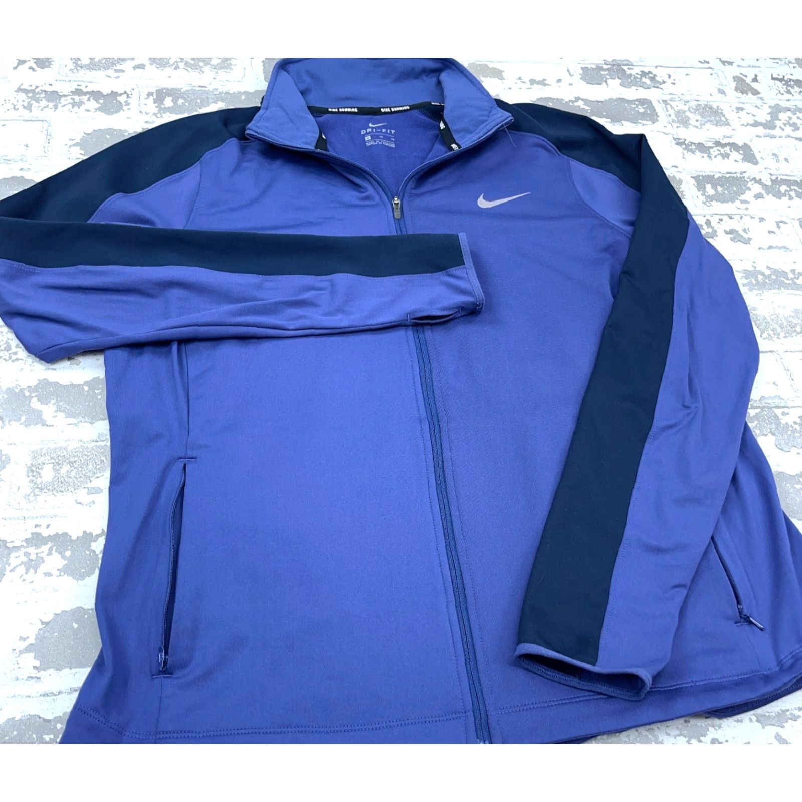 Nike Nike Dri-Fit Running Jacket Women Large Purple Full Zip Track Activewear Jacket Size L / US 10 / IT 46 - 2 Thumbnail