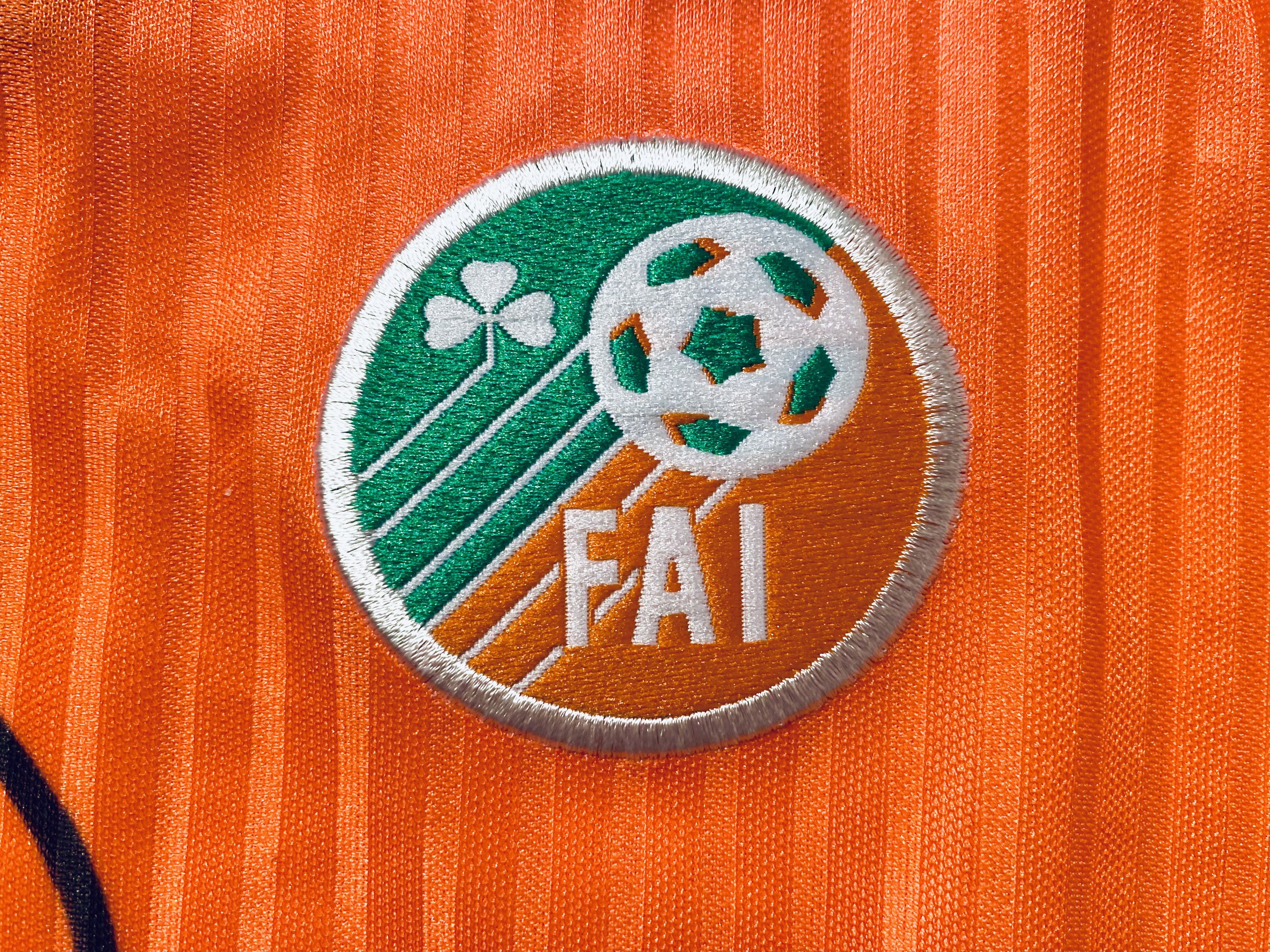 Umbro Ireland 1996 - 1998 Away Jersey 96/98 Size US M / EU 48-50 / 2 - 5 Thumbnail