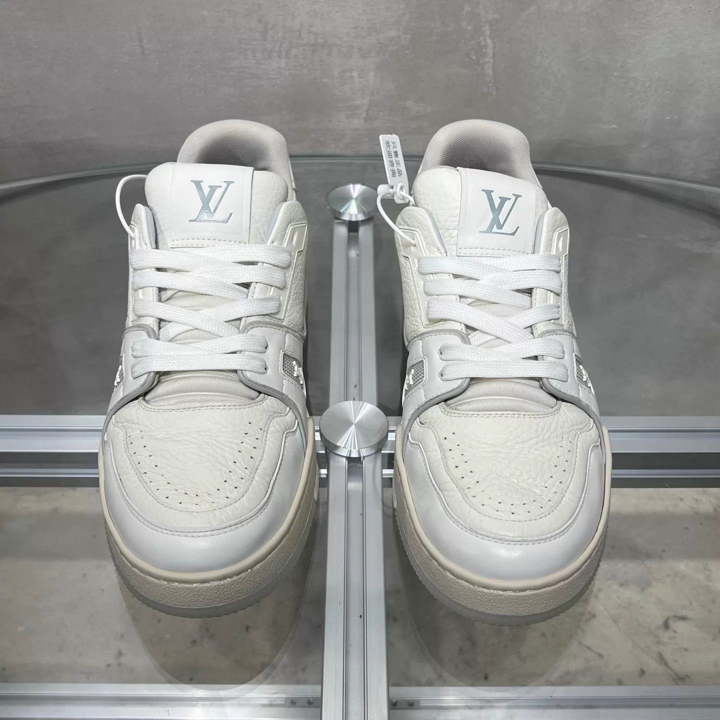 Louis Vuitton LV Trainer White Cement UK8/42 Size US 9 / EU 42 - 1 Thumbnail