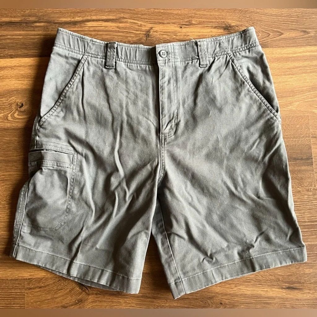 L.L. Bean ☀️ L.L. Bean Natural Fit Shorts with Pockets ☀️ Size US 33 - 3 Thumbnail
