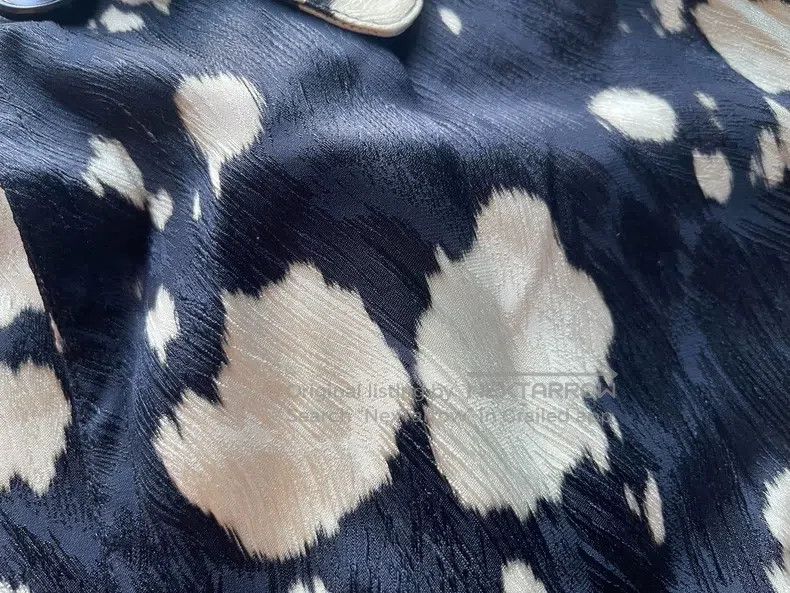 Dries Van Noten Dries Van Noten size:38 Animal Print Coat Size M / US 6-8 / IT 42-44 - 4 Thumbnail