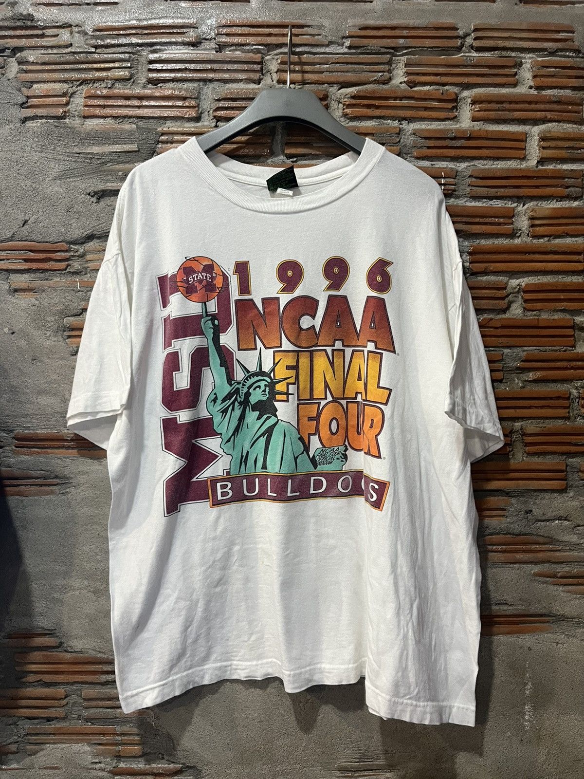 NCAA Vintage MSU Bulldogs NCAA FINAL FOUR 1996’s Tshirt Size US XL / EU 56 / 4 - 2 Thumbnail