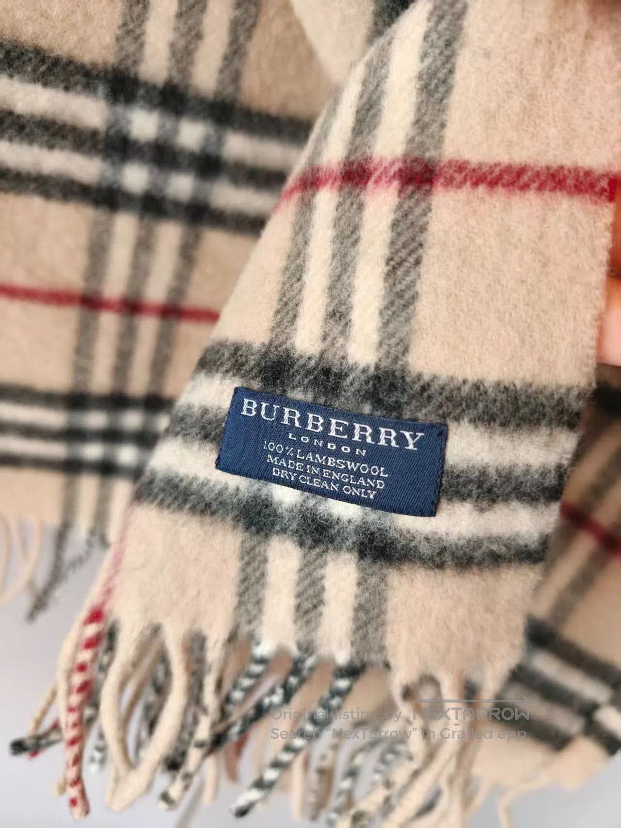 Burberry Burberry Authentic Check Scarf. Size ONE SIZE - 3 Thumbnail