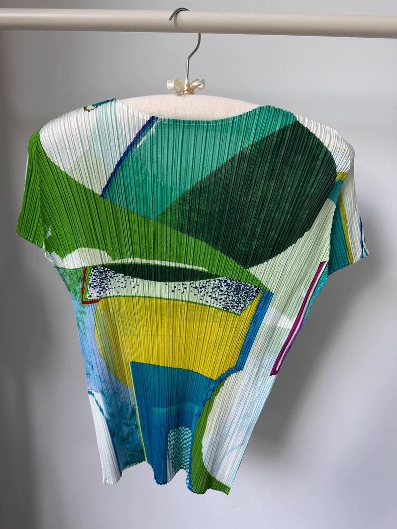 Issey Miyake Issey Miyake size:3 Blue and green pleated short-sleeved s Size S / US 4 / IT 40 - 6 Thumbnail