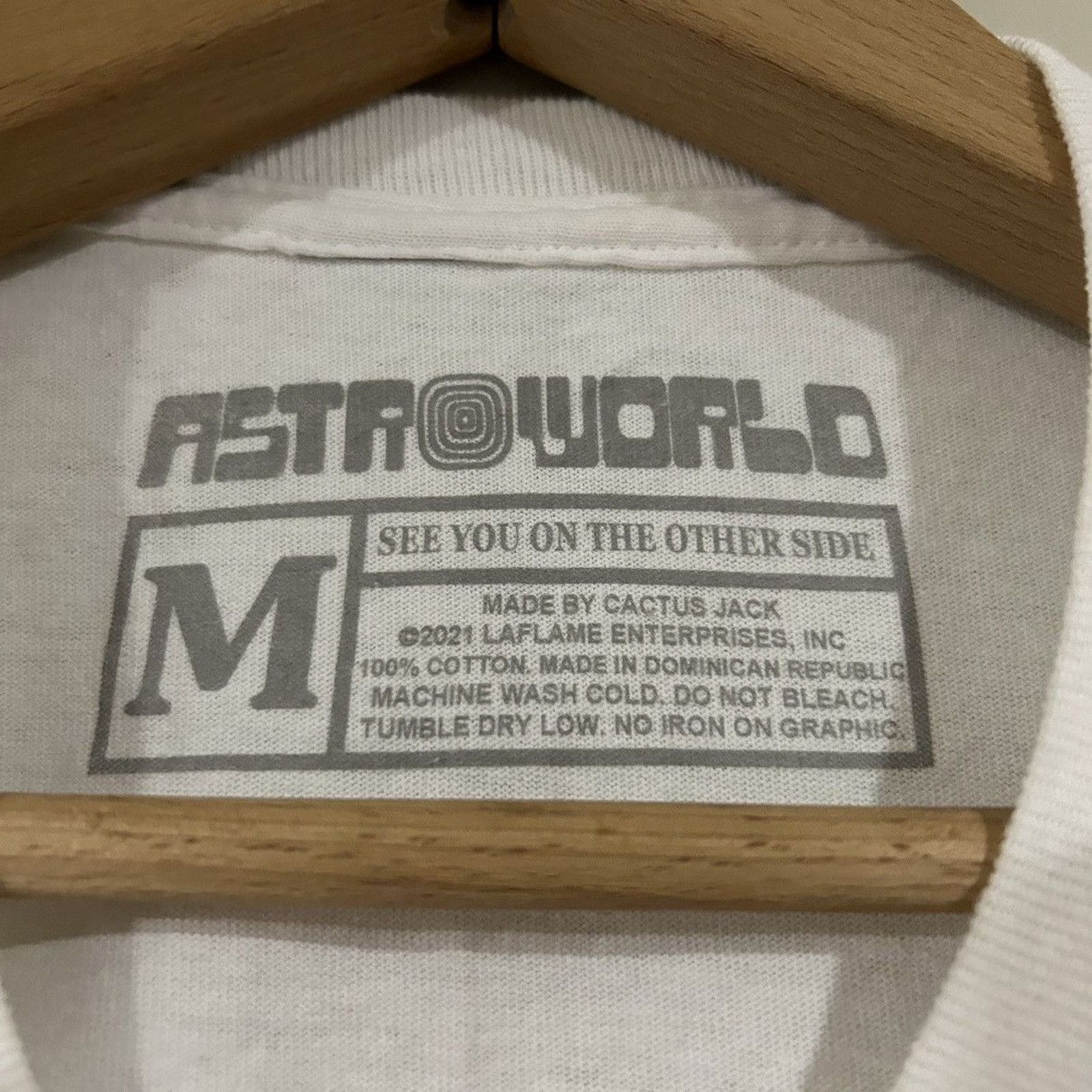 Travis Scott Travis Scott 2021 Astroworld White Scare Bear Shirt Size US M / EU 48-50 / 2 - 3 Thumbnail