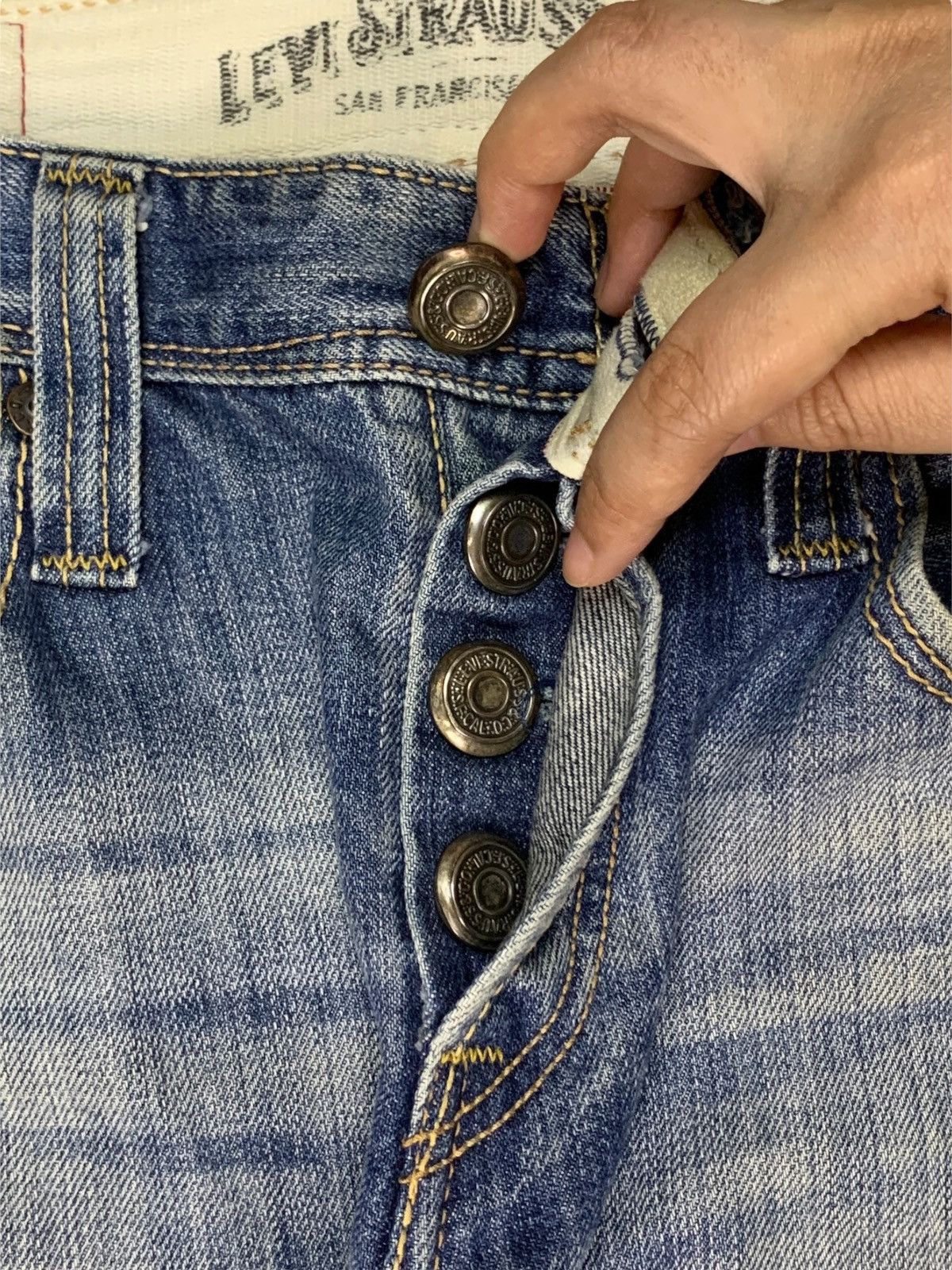 Vintage Levis 511 Button Fly Style Distressed Loose Jeans
