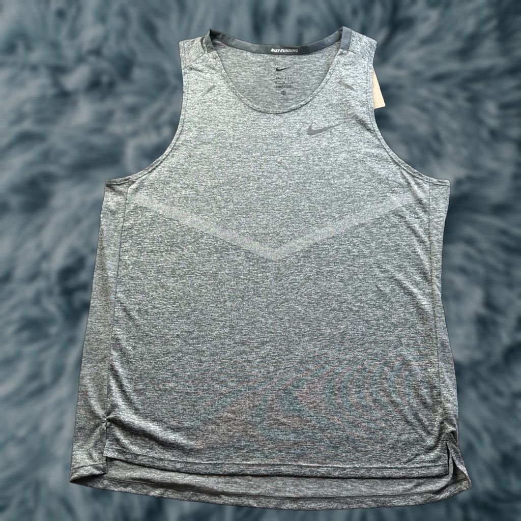 Nike Nike Dri-Fit Rise 365 Tank Top Shirt Mens Medium Gray Dri-Fit Gym Training Vintage? No. Size US M / EU 48-50 / 2 - 1 Thumbnail