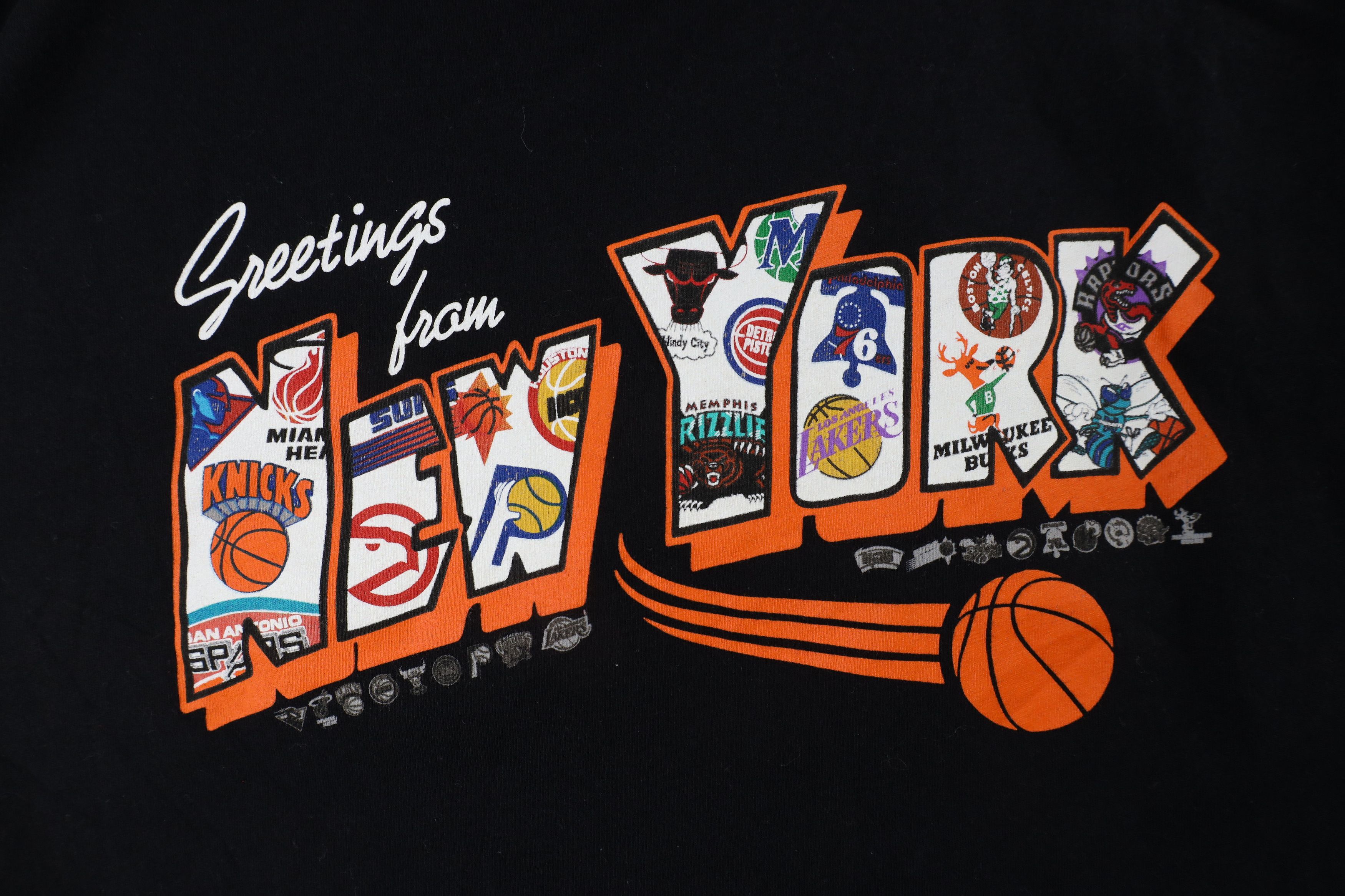 Mitchell & Ness × Vintage Mitchell & Ness Spell Out New York Knicks T-Shirt Black Size US L / EU 52-54 / 3 - 4 Thumbnail