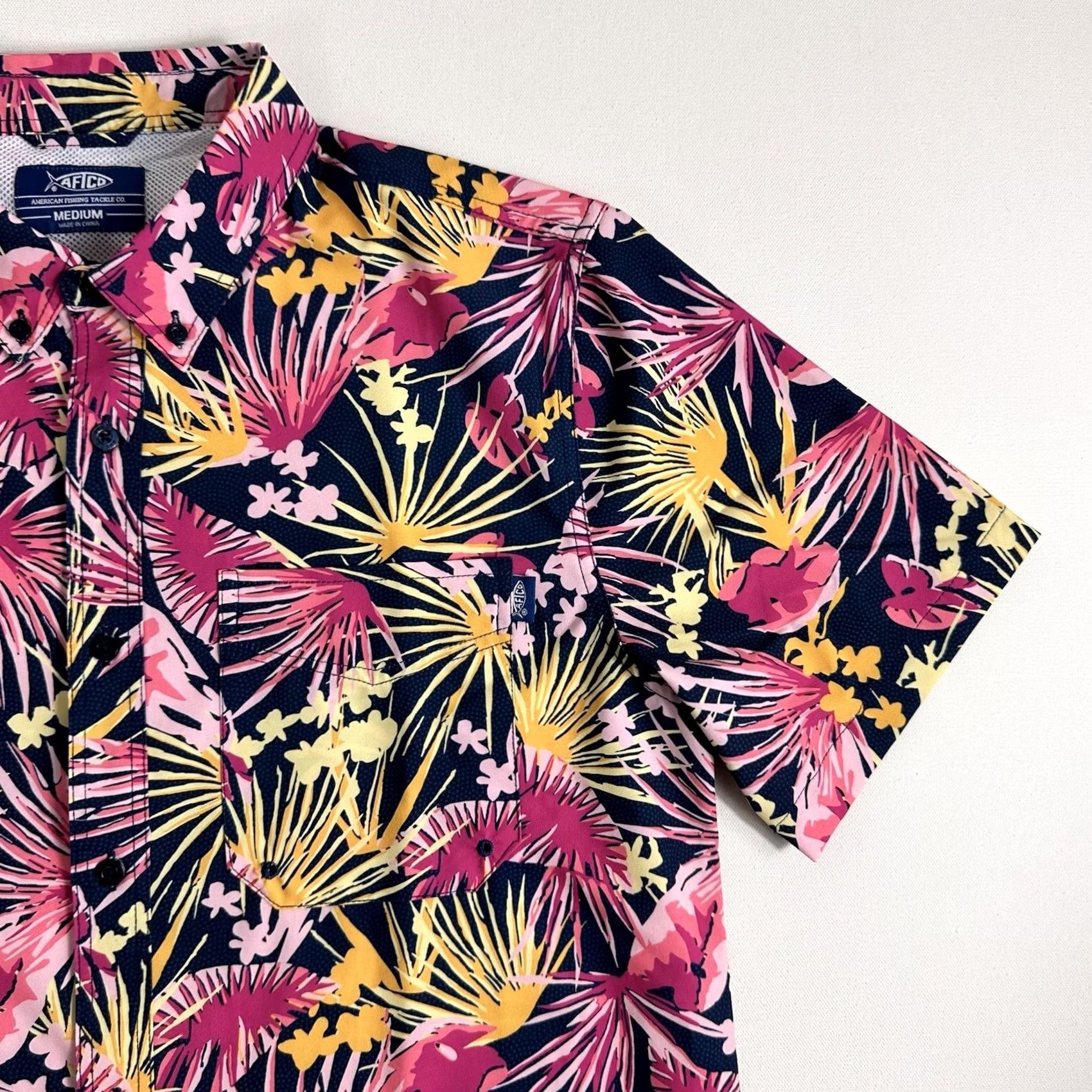 Vintage AFTCO Shirt Mens M Pink Blue Button-Down Short Sleeve Vented Floral Hawaiian Captains Lounge Size US M / EU 48-50 / 2 - 3 Thumbnail
