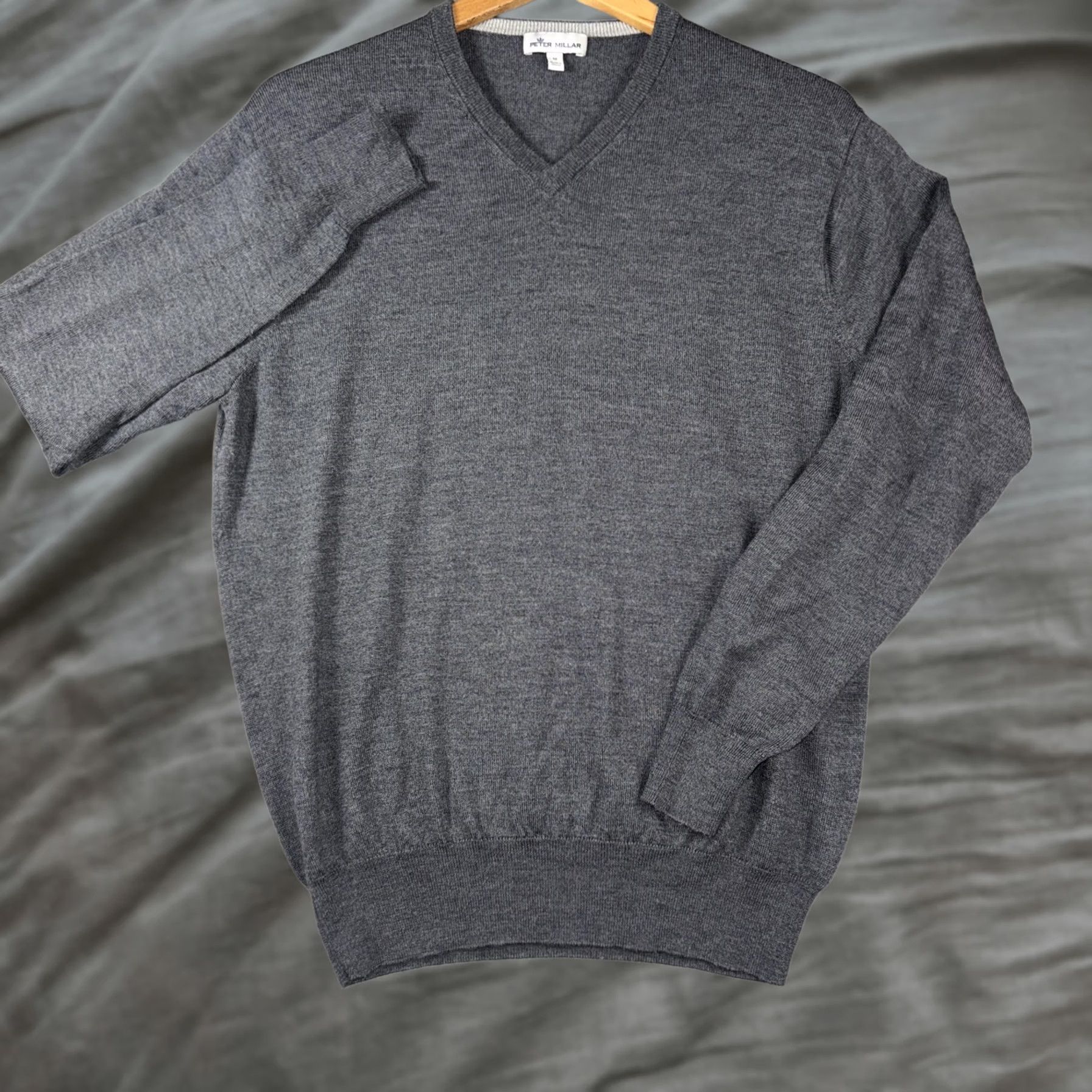 Peter Millar Peter Millar Sweater Mens M Gray Wool Silk Nylon V-Neck Knit Pullover Size US M / EU 48-50 / 2 - 1 Thumbnail