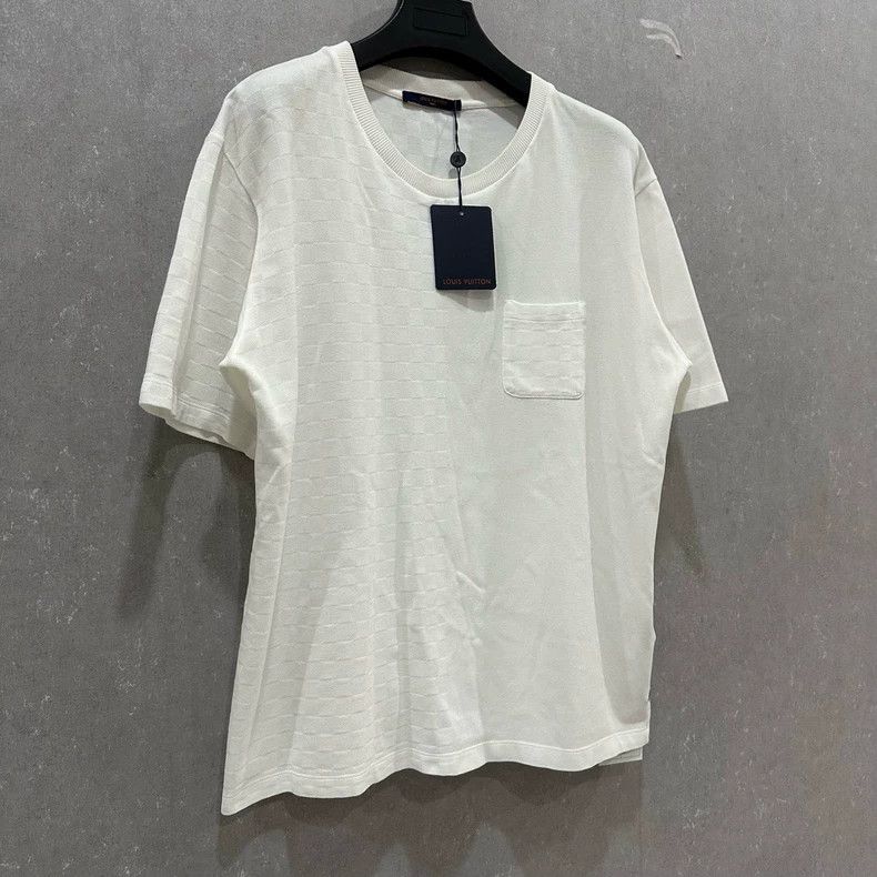 Louis Vuitton Louis Vuitton size 4l White checkerboard short sleeve Size US M / EU 48-50 / 2 - 3 Thumbnail