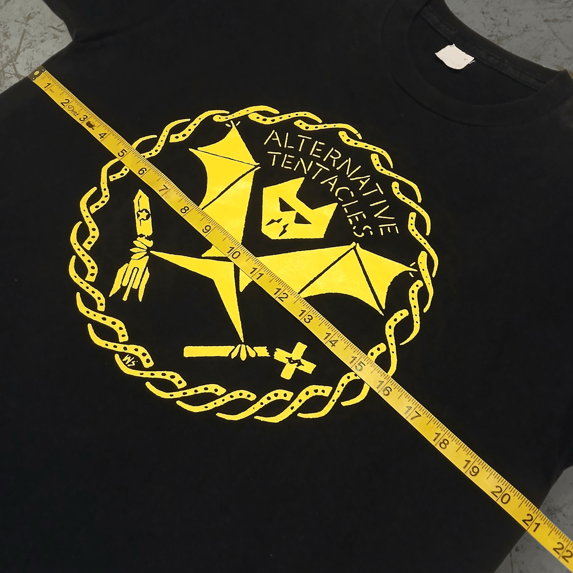 Dead Kennedys Vtg 80s Alternative Tentacles Tee L Faded Screen Stars Tag Size US L / EU 52-54 / 3 - 5 Thumbnail