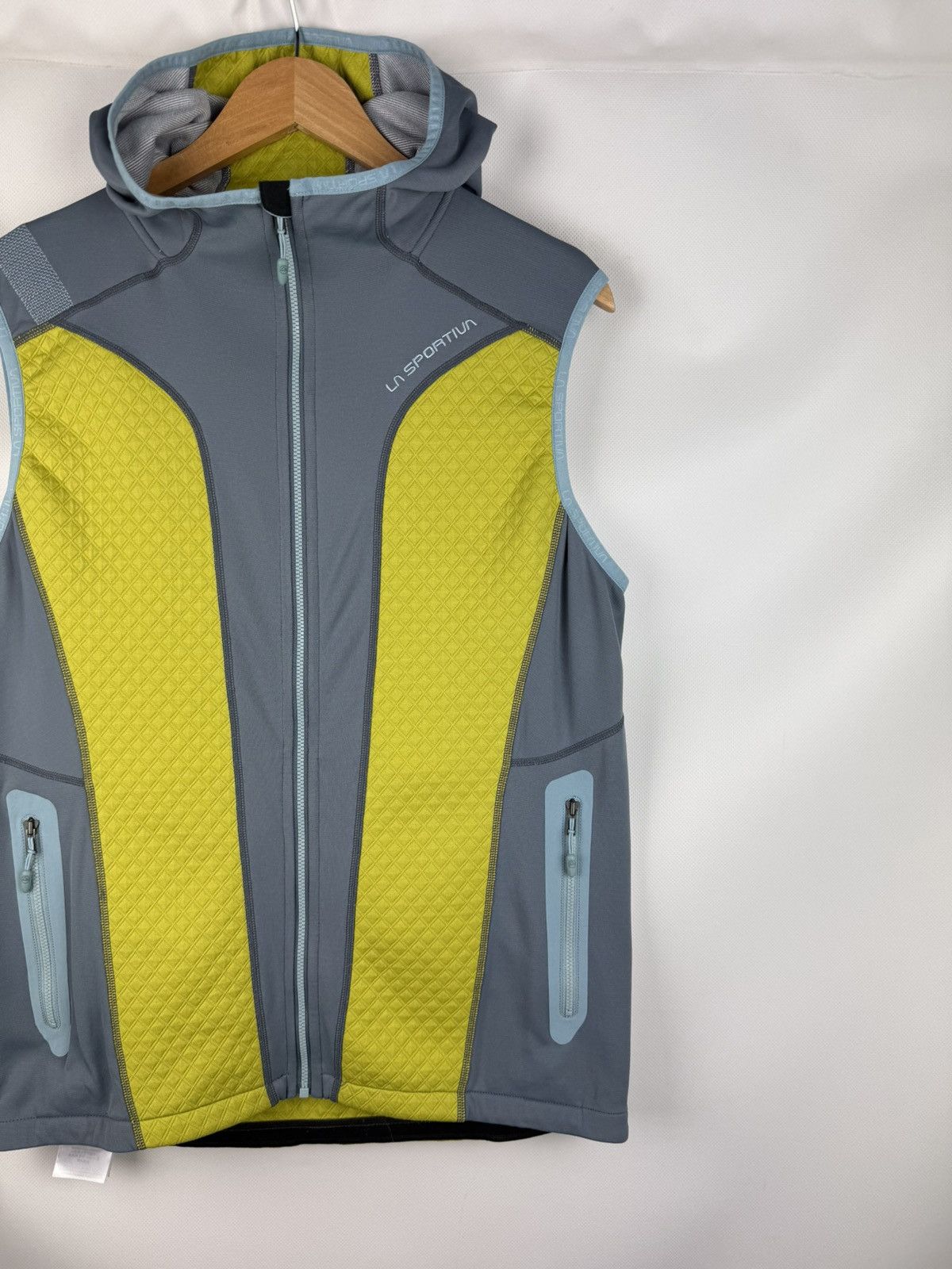La Sportiva La Sportiva AW1718 Outdoor Hooded Dimension Vest Waistcoat Size US M / EU 48-50 / 2 - 3 Thumbnail
