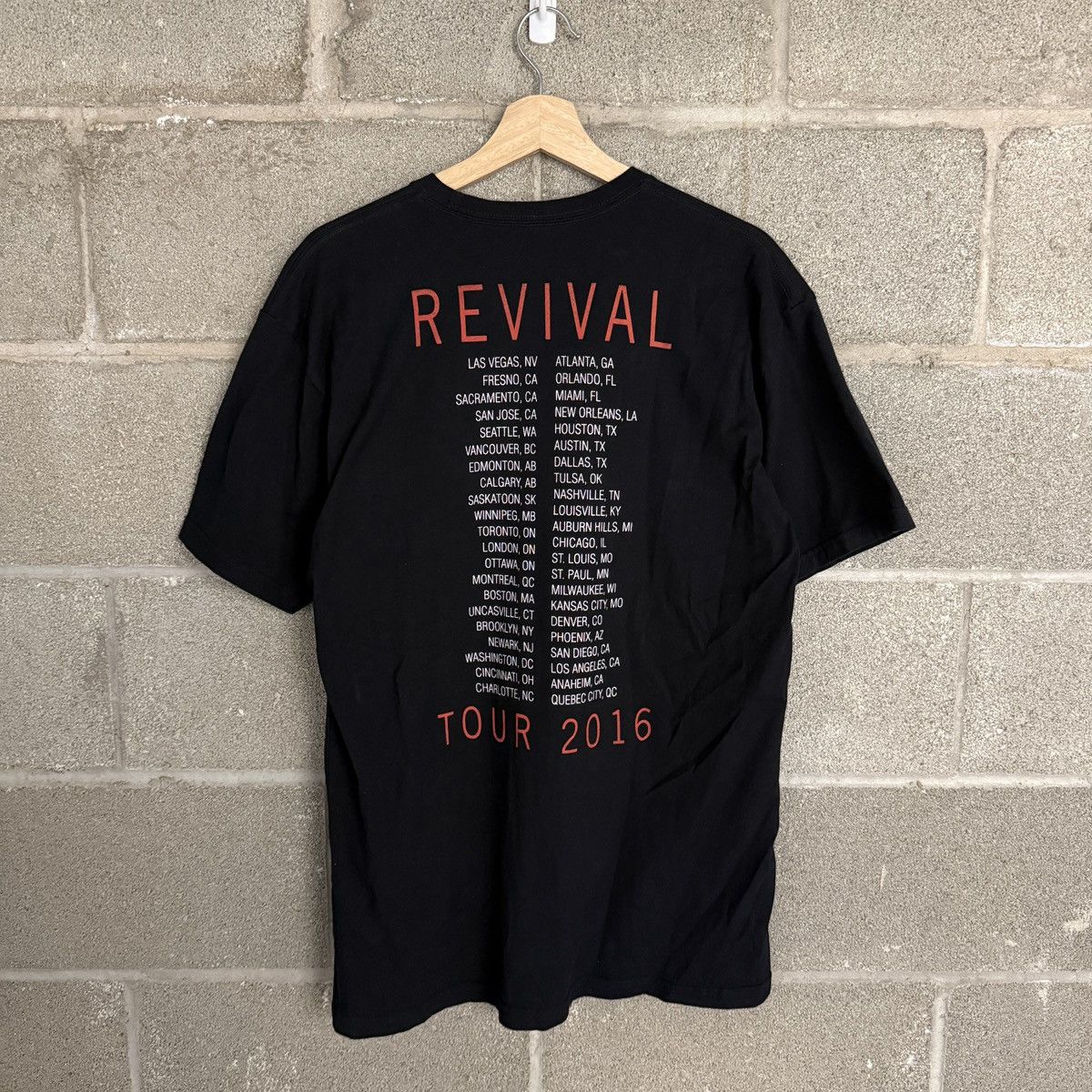 Other Selena Gomez Revival Tour Concert 2016 Black Tee Mens XL Size US XL / EU 56 / 4 - 2 Thumbnail
