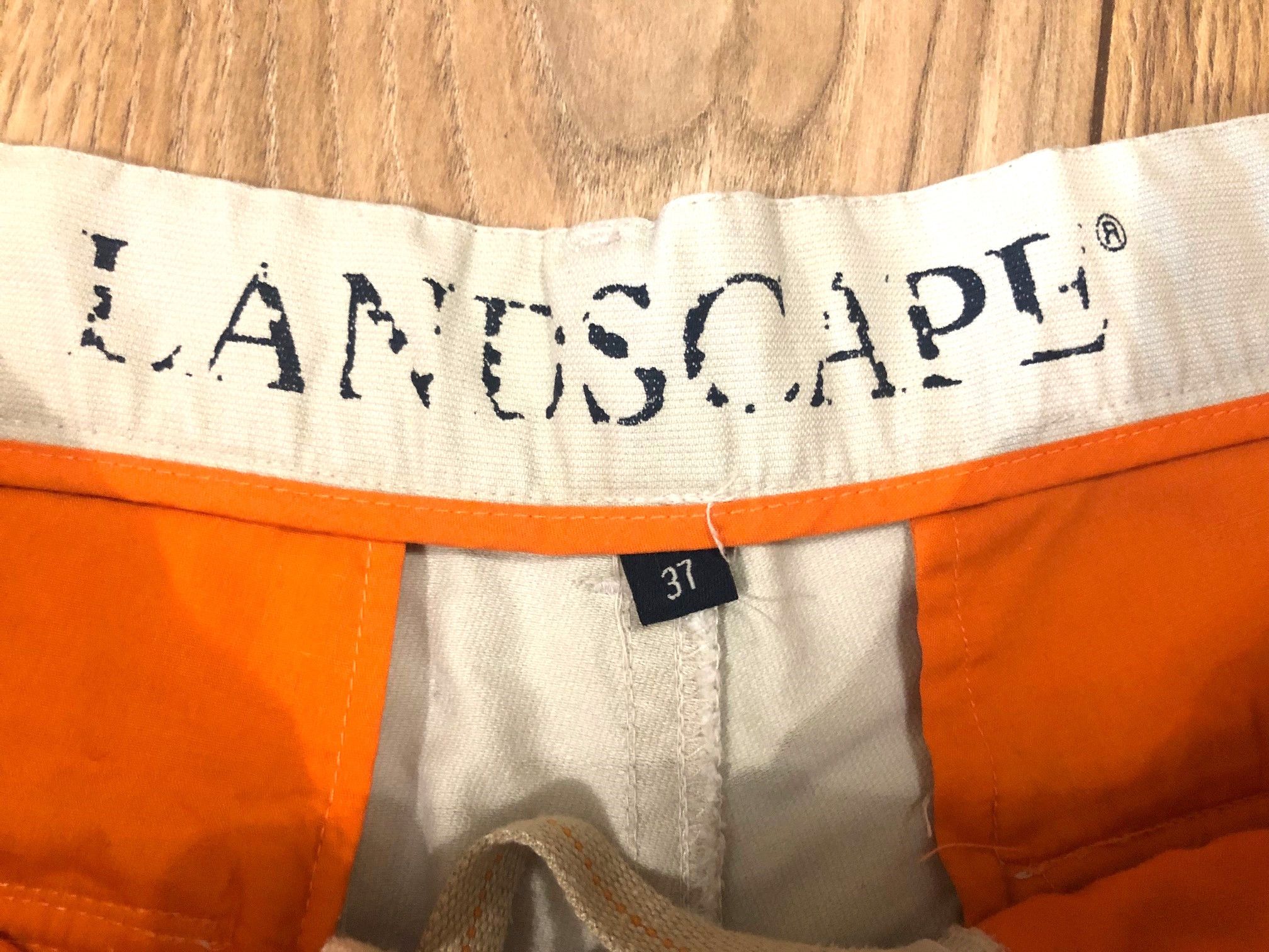 Other Men's cargo shorts XL cream Landscape Size US 34 / EU 50 - 2 Thumbnail