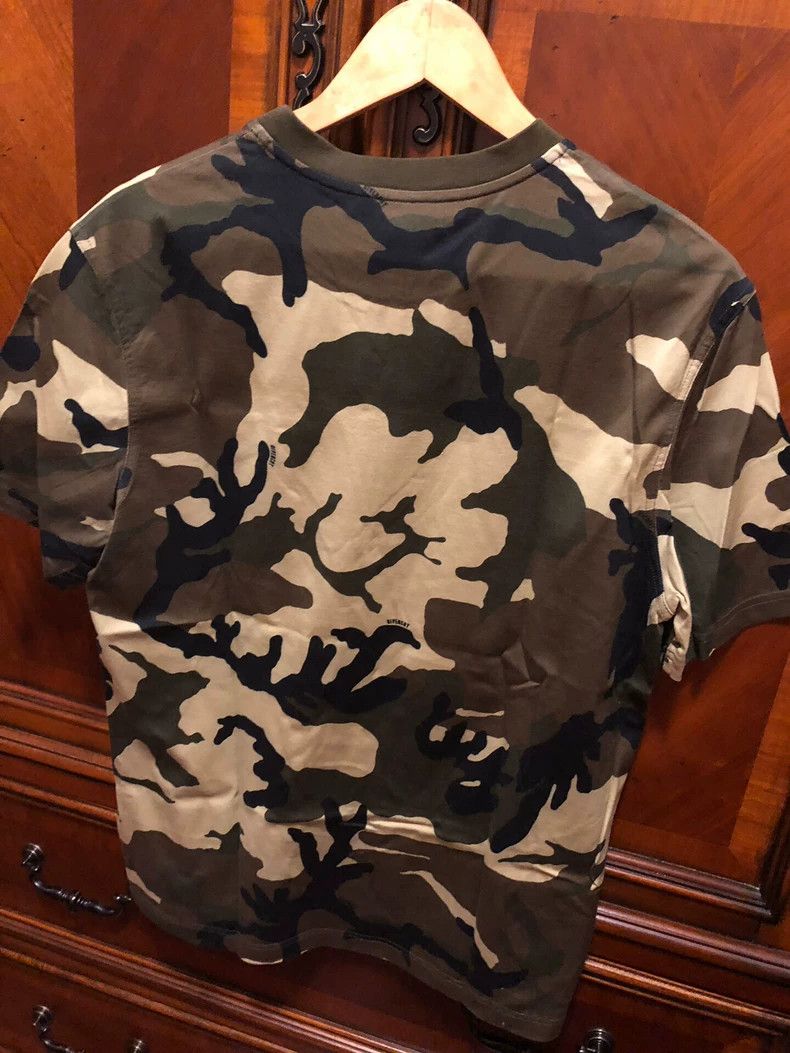 Givenchy Givenchy Camouflage short sleeve Size US M / EU 48-50 / 2 - 4 Thumbnail