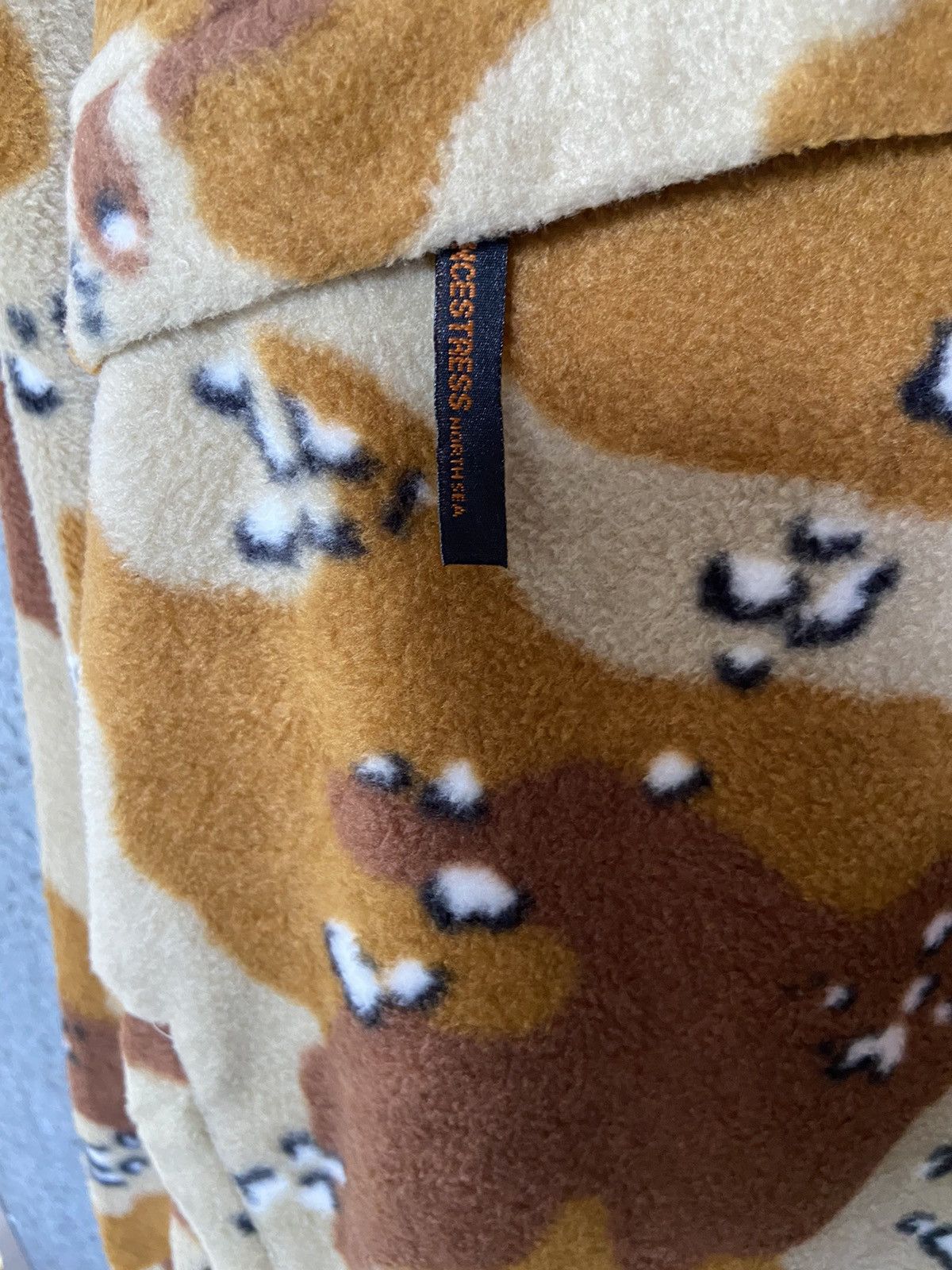 Japanese Brand Ancestress North Sea camouflage sweater anorak Size US M / EU 48-50 / 2 - 5 Thumbnail