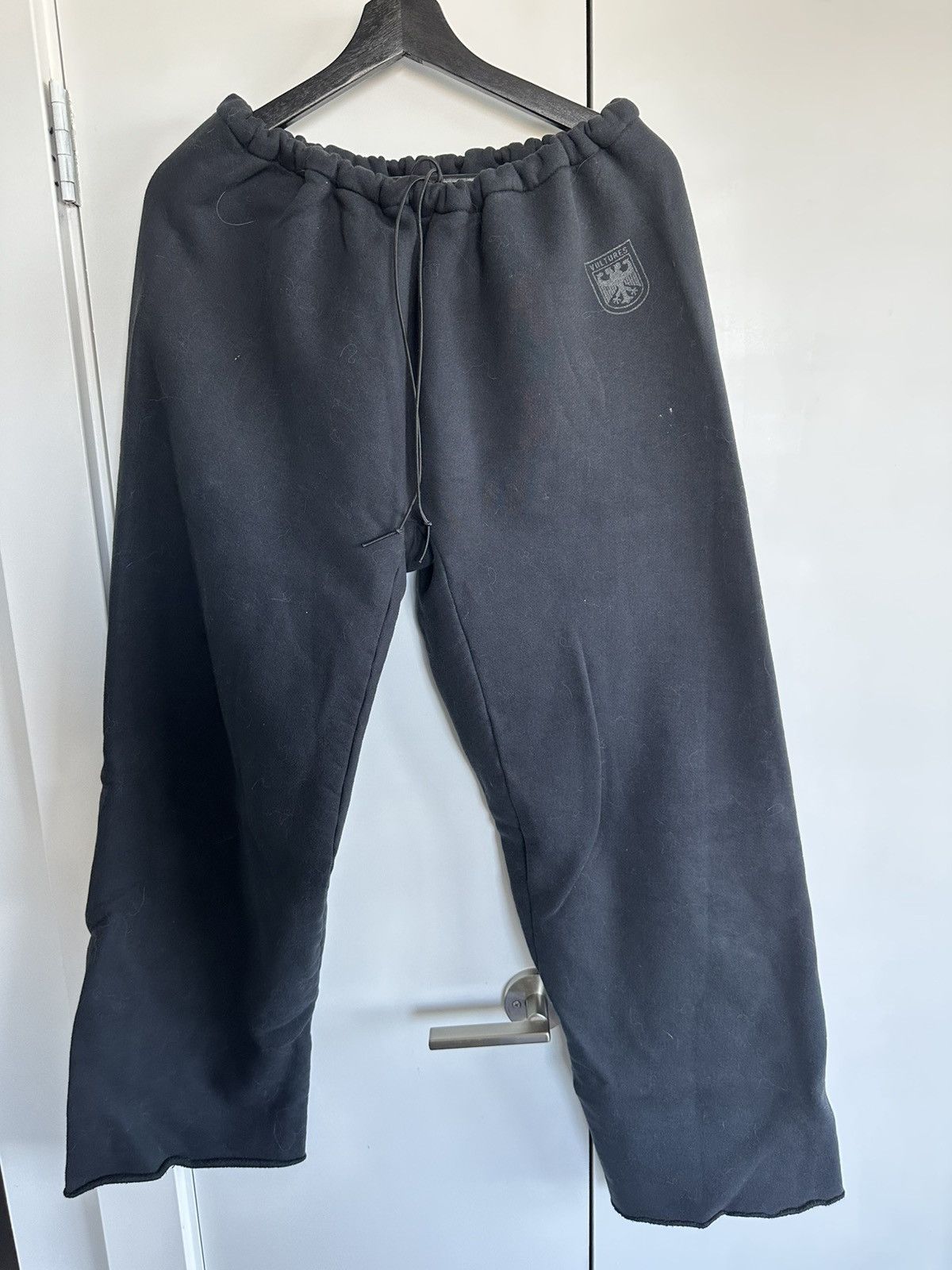 Yeezy Yeezy vultures sweat pants Size US 32 / EU 48 - 1 Thumbnail