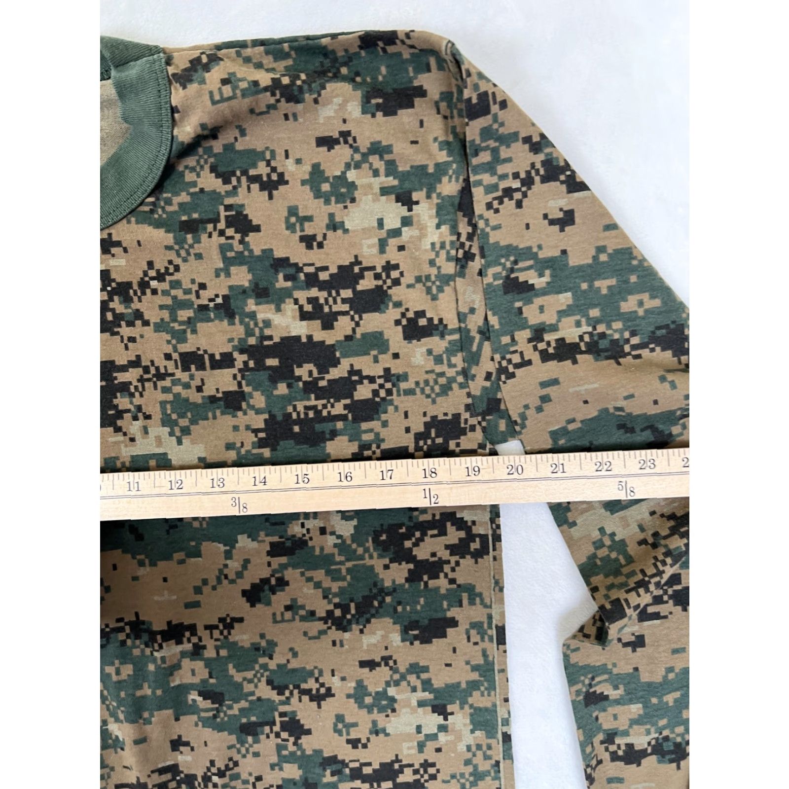 Vintage Vintage Tee Swing Green Camouflage Long Sleeve T-Shirt Mens Large Crew Neck Shirt Camouflage Pattern Fall Cotton Polyester Jersey 50/50 Size US L / EU 52-54 / 3 - 4 Thumbnail
