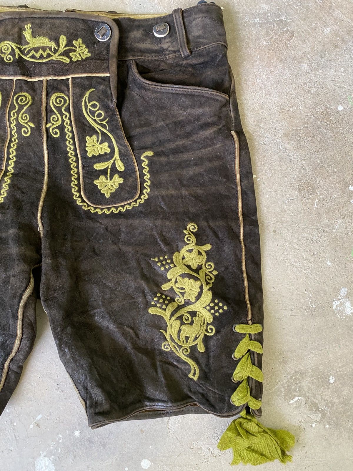 Vintage Vintage Almsach Embroidered Leather Lederhosen Size US 32 / EU 48 - 2 Thumbnail