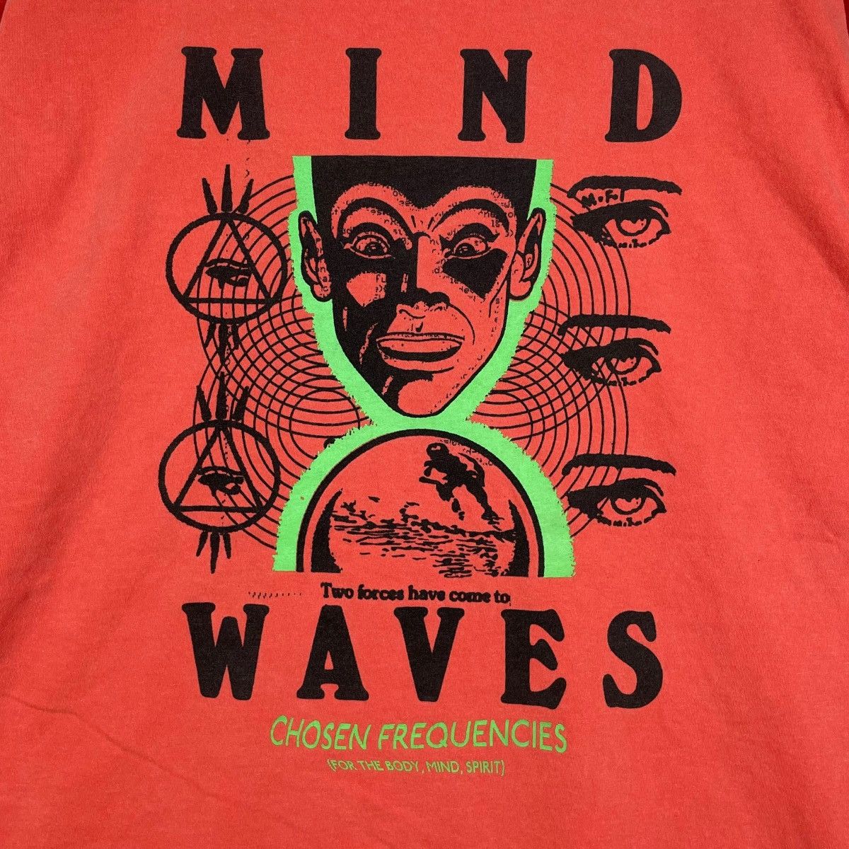 Band Tees Mind Waves Surf Is Dead Tee Shirt Size US L / EU 52-54 / 3 - 2 Thumbnail