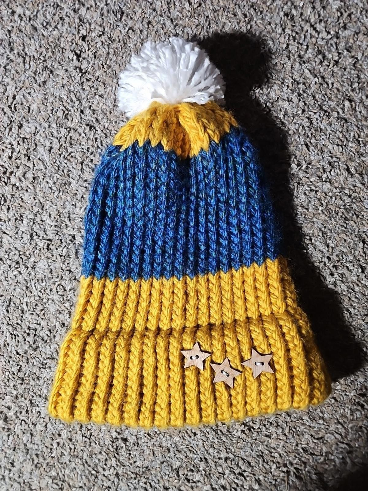 The Unbranded Brand Winter Knit Pom Beanie Hat Size ONE SIZE - 1 Thumbnail